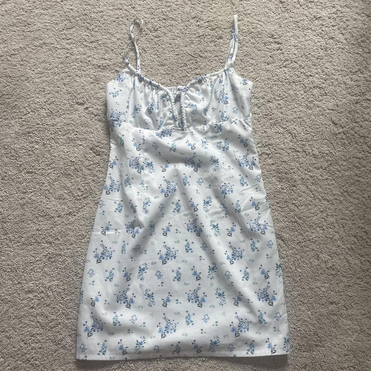 Princess Polly white / blue floral dress! Worn a... - Depop