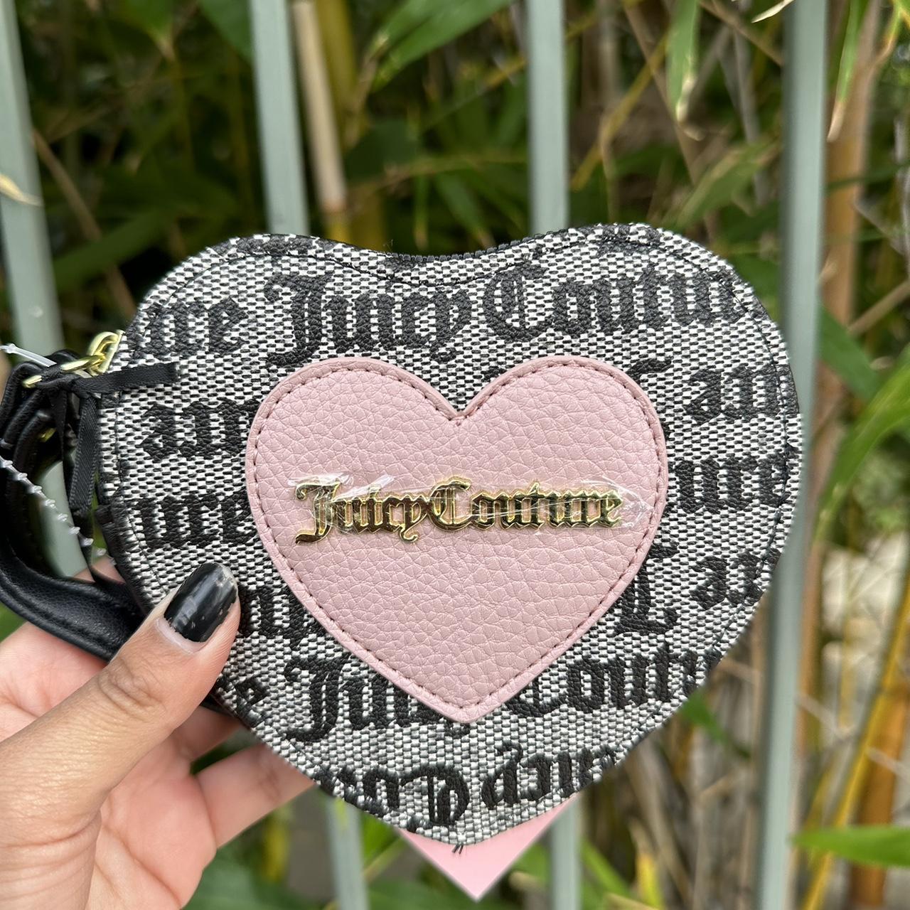 Juicy couture 2025 wristlet wallet