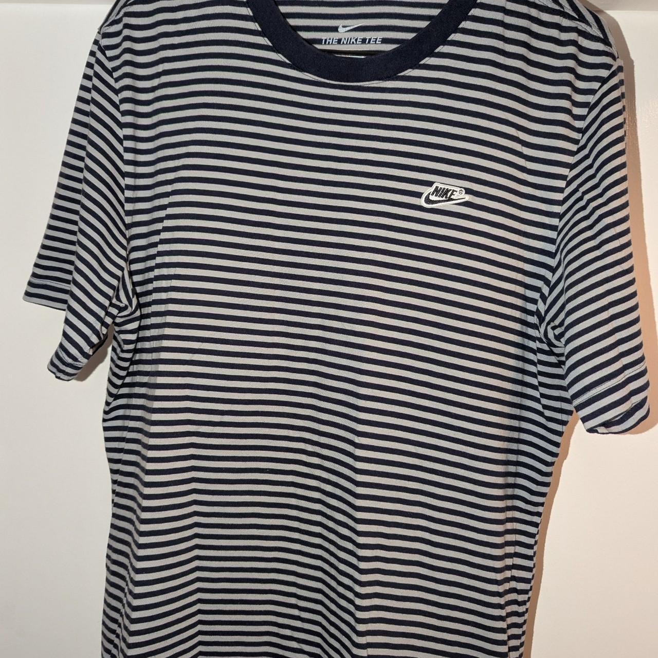 striped nike tee