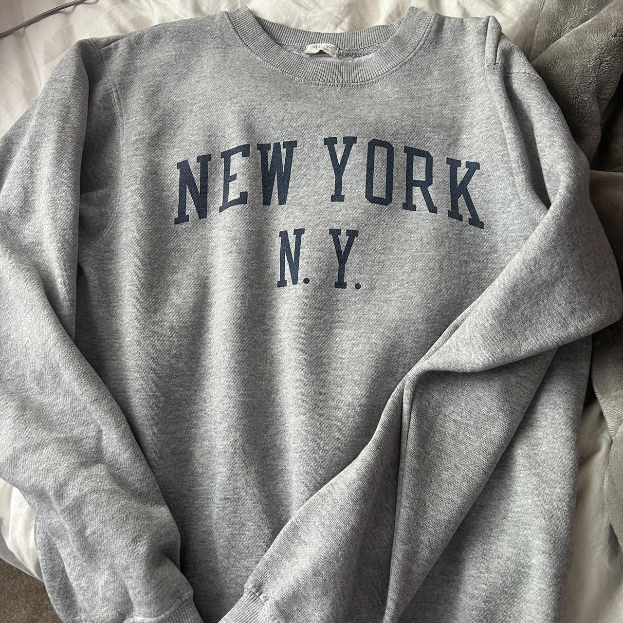 Brandy Melville Women's Grey and Navy Sweatshirt Depop