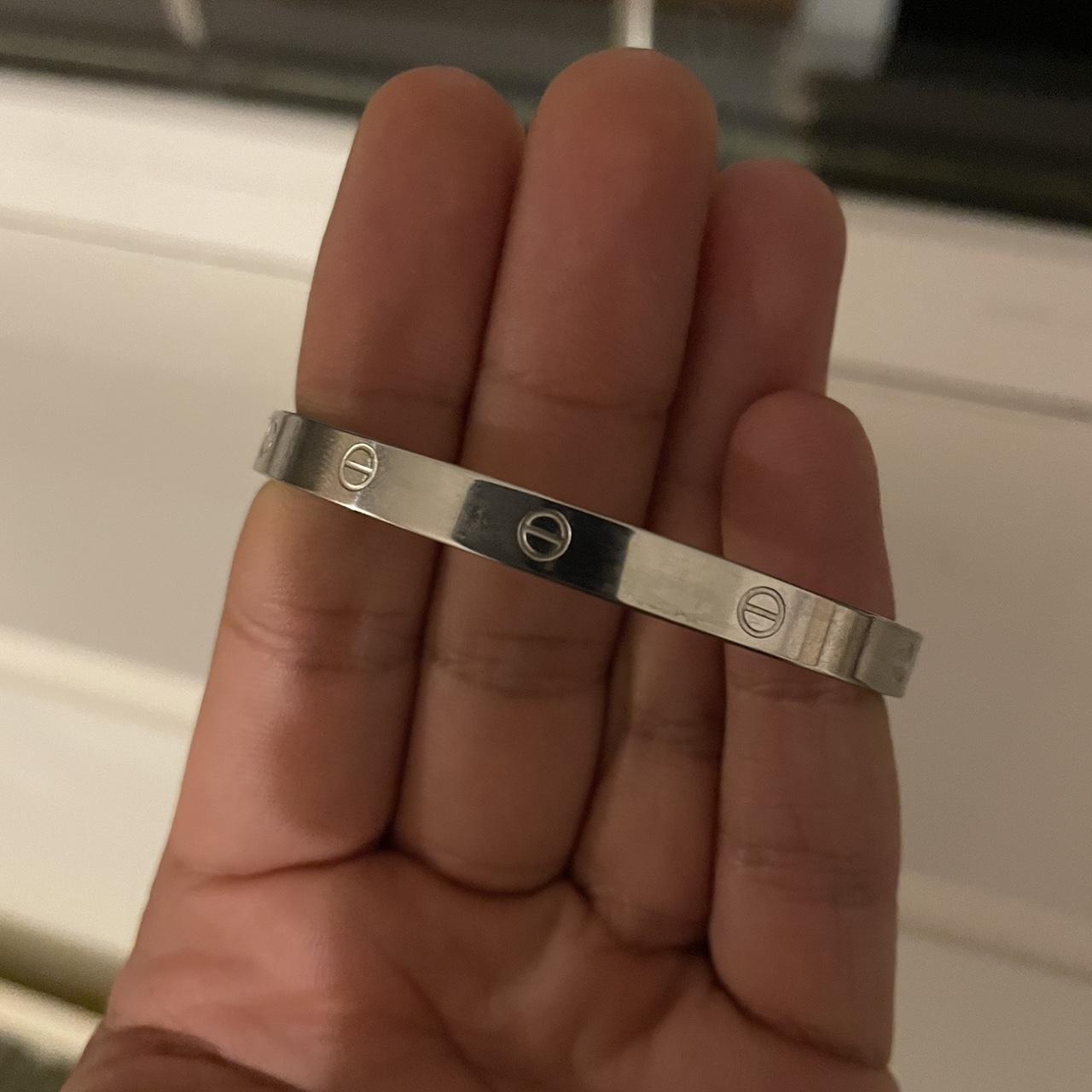 Cartier love clearance bracelet clasp