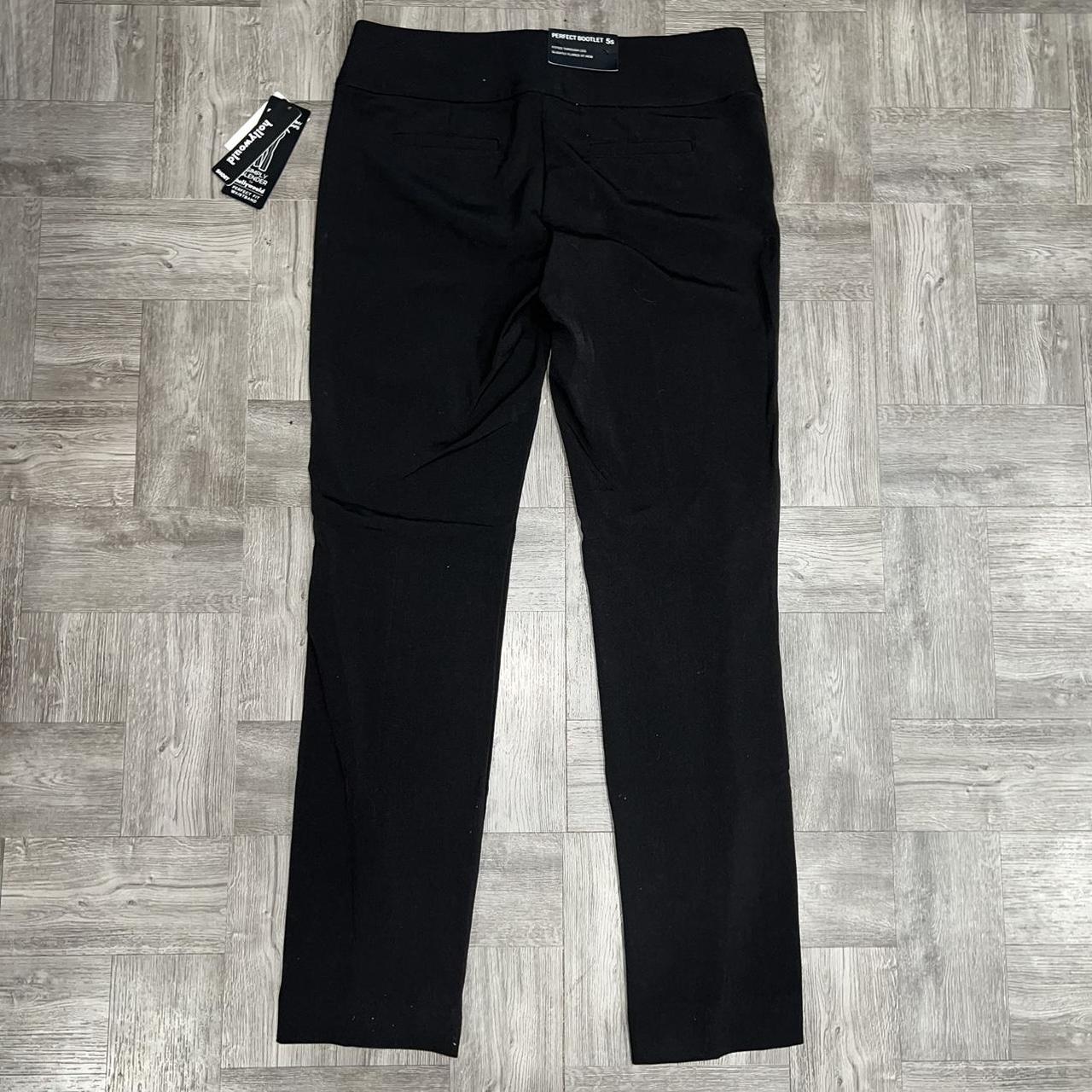 Macy's Women's Black Trousers Depop
