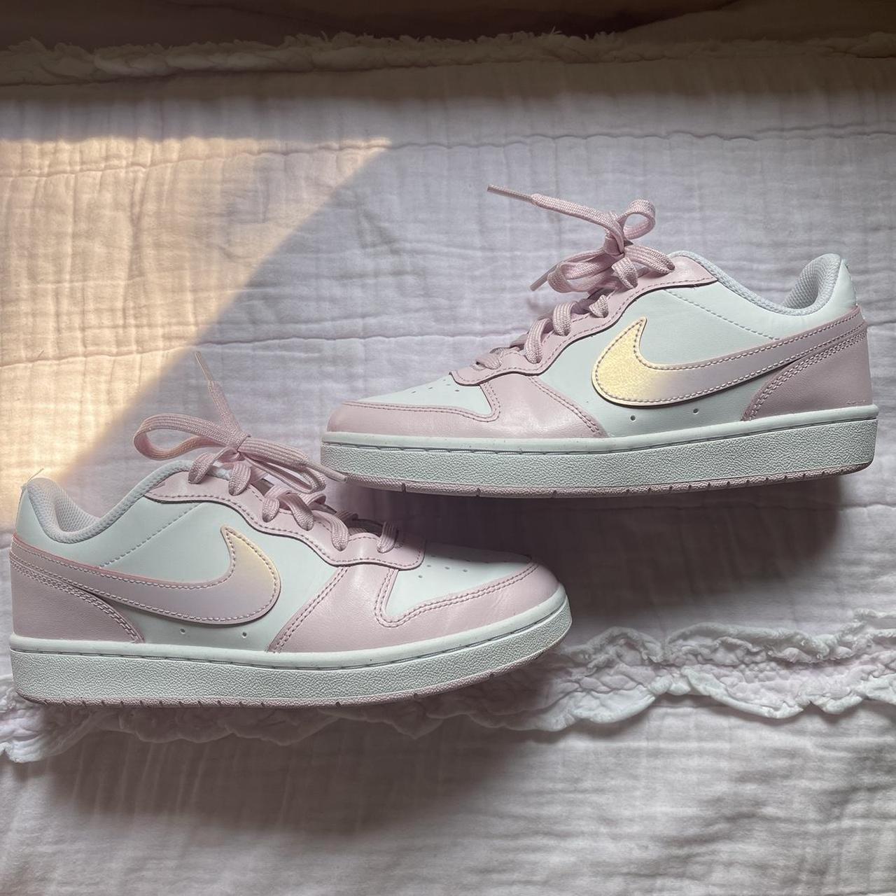 womens white and pink nikes
