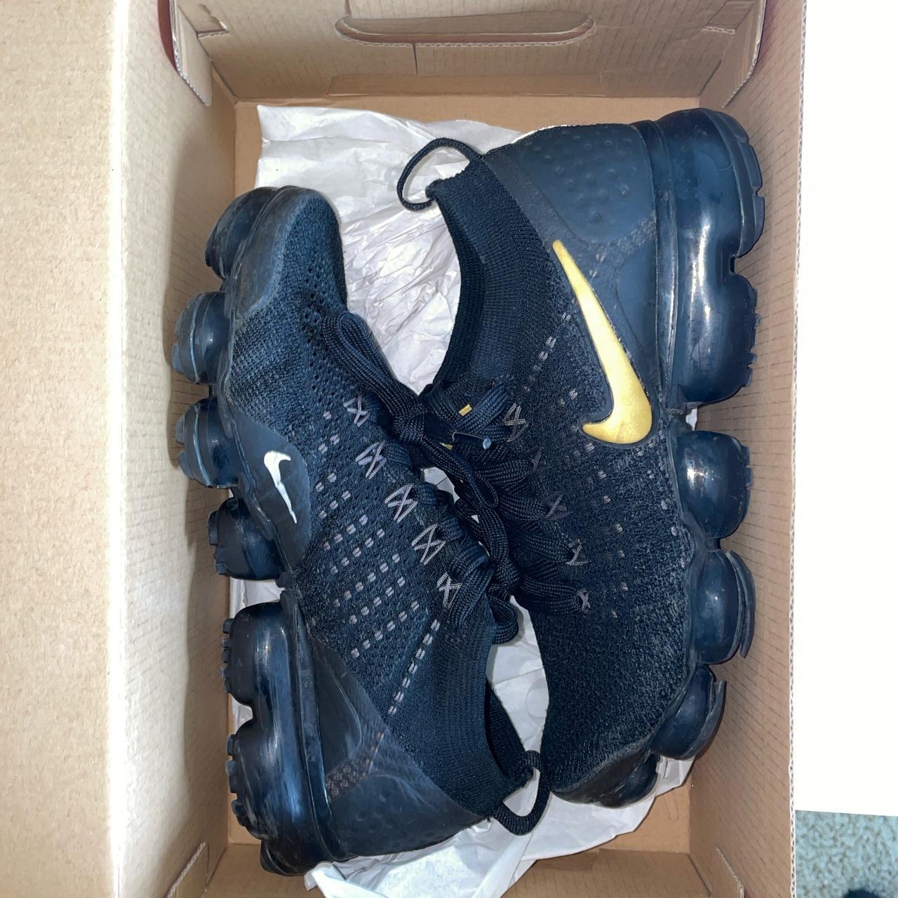 Nike vapormax flyknit hotsell women's black and gold