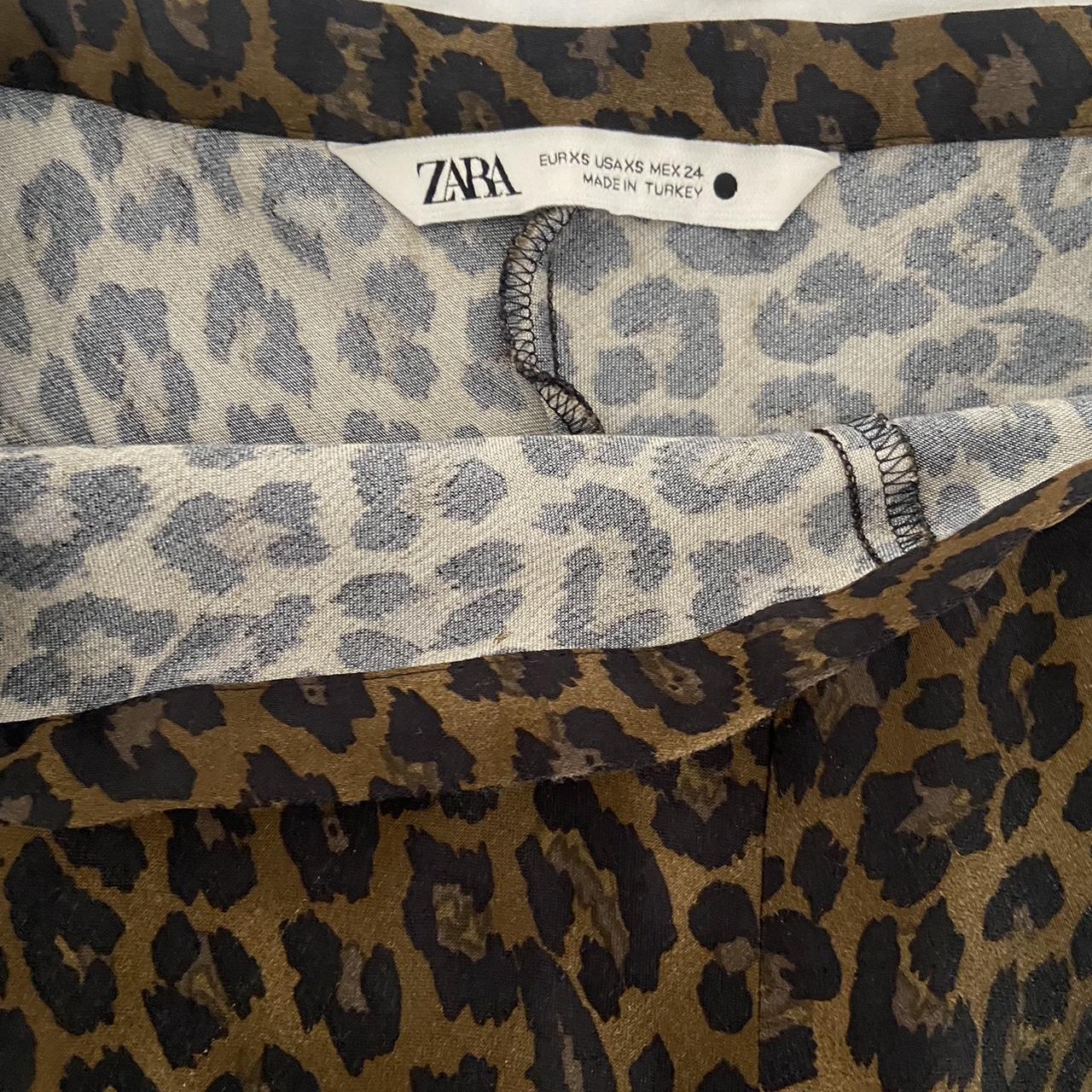 Zara extra small leopard maxi skirt #maxiskirt #leopard - Depop