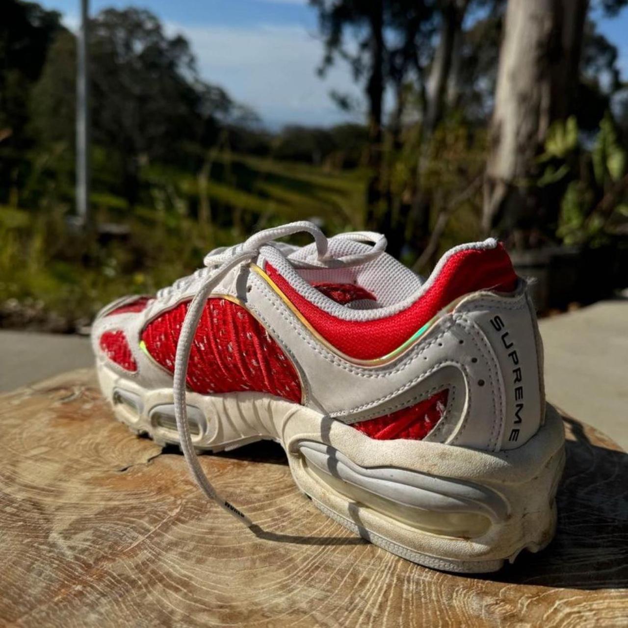 Supreme x nike air max tailwind 4 red white deals