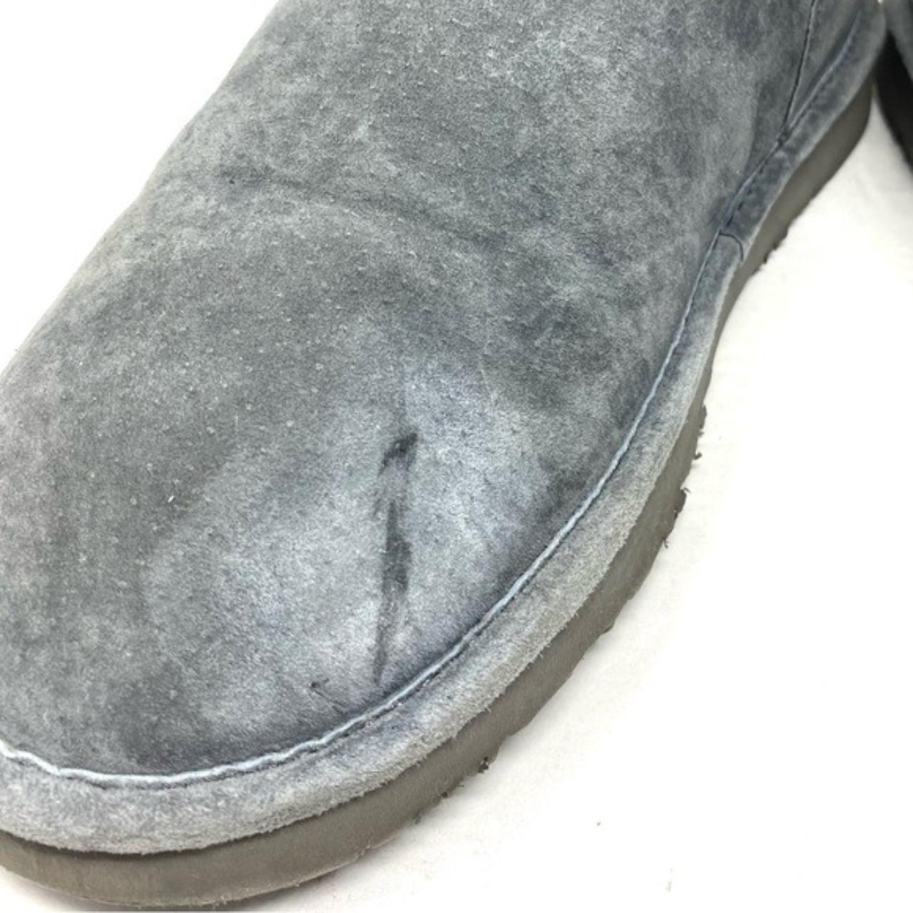 Lamo gray suede boots. Women's size 8. Boot height... - Depop