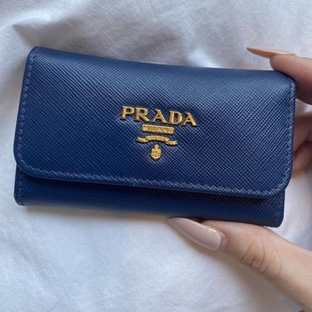 BLUE PRADA KEY POUCH KEY HOLDER 100 authentic Rtp