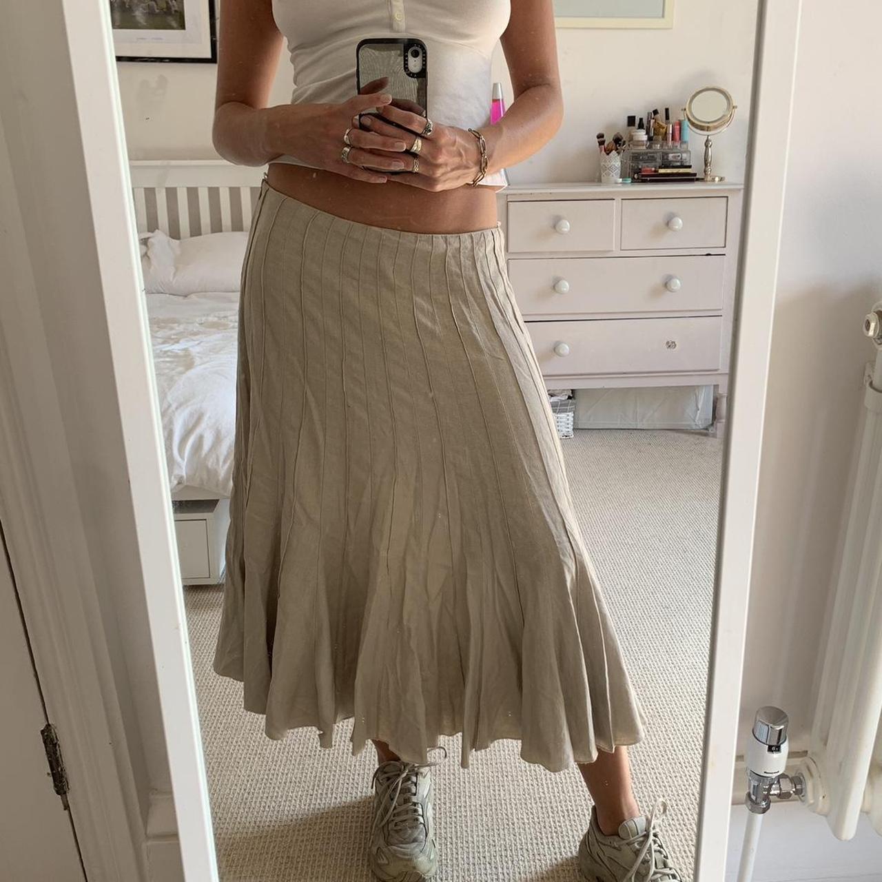 Vintage pleated linen maxi skirt - tan / beige... - Depop