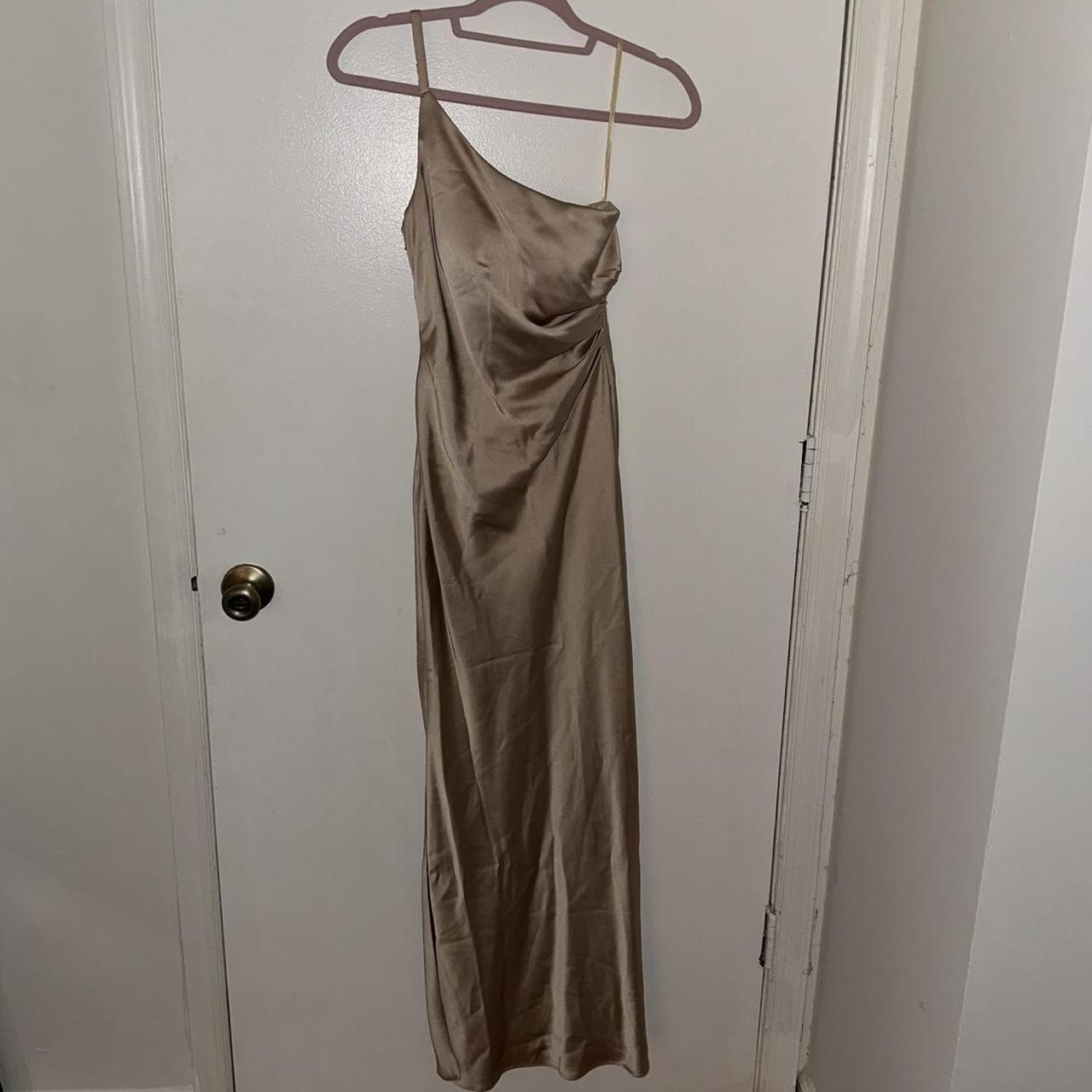 item listed by _tiffanynguyen