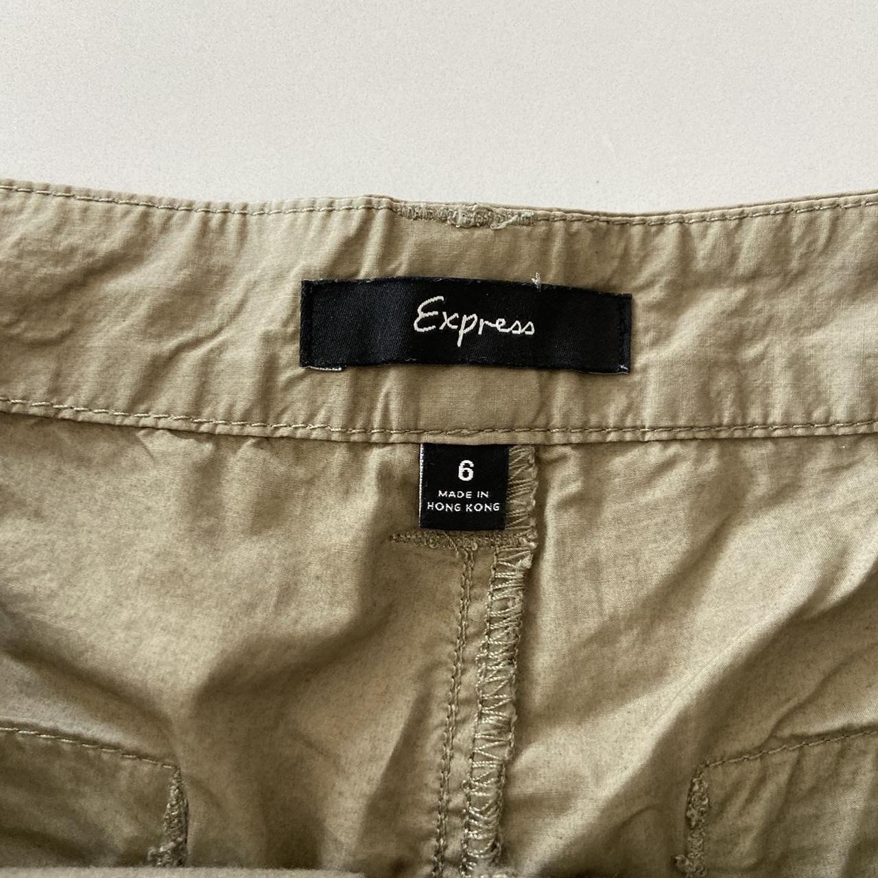 Express 2000's low rise cargo shorts • super cute... - Depop