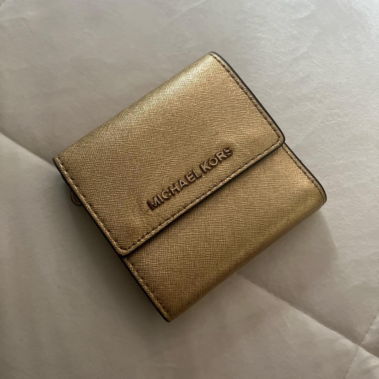 Michael kors on sale wallet used