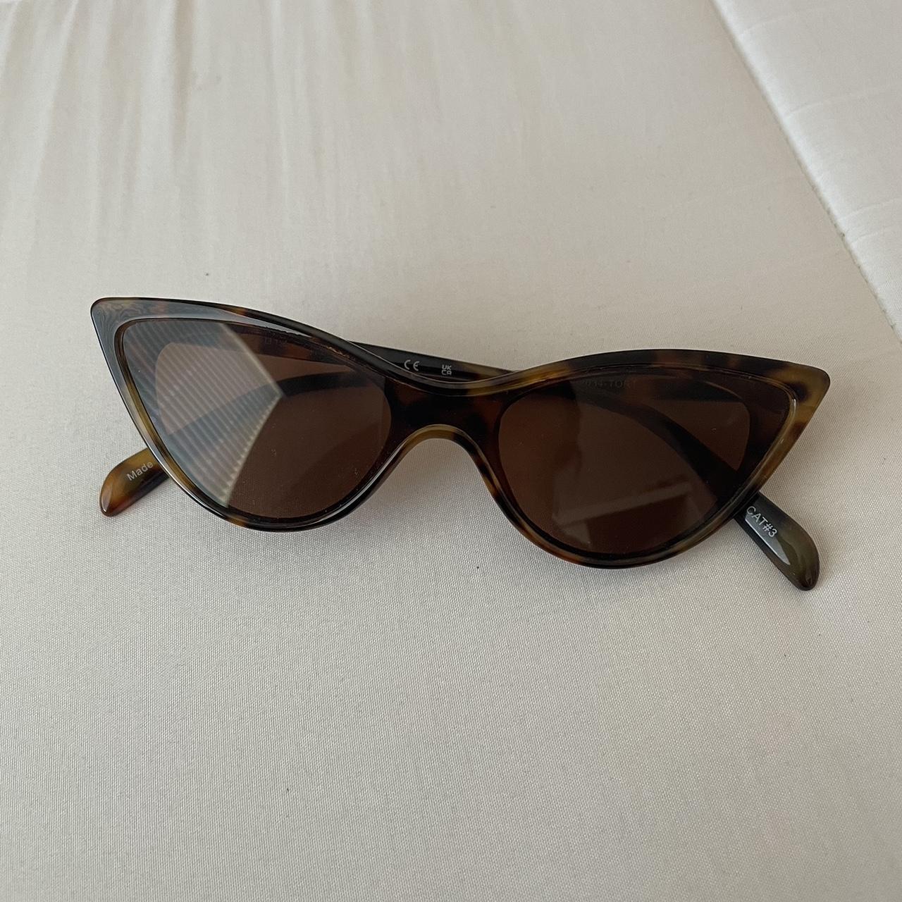 tortoise shell cat eye shaped sunglasses! brown tint... - Depop