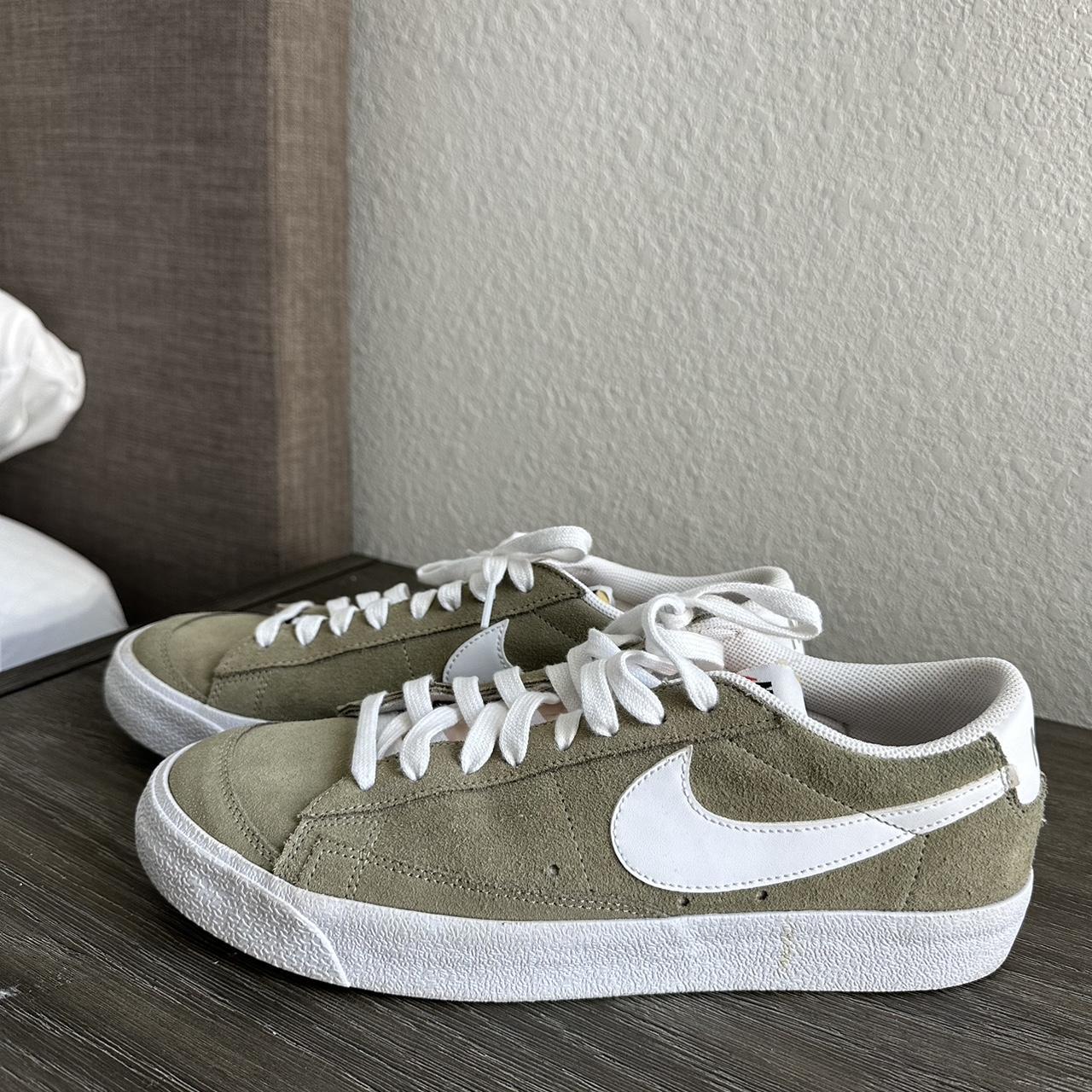 Nike suede blazer trainers in khaki and white hotsell