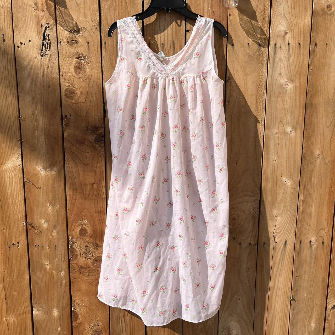 Komar rose pink floral summer dress Size small... - Depop