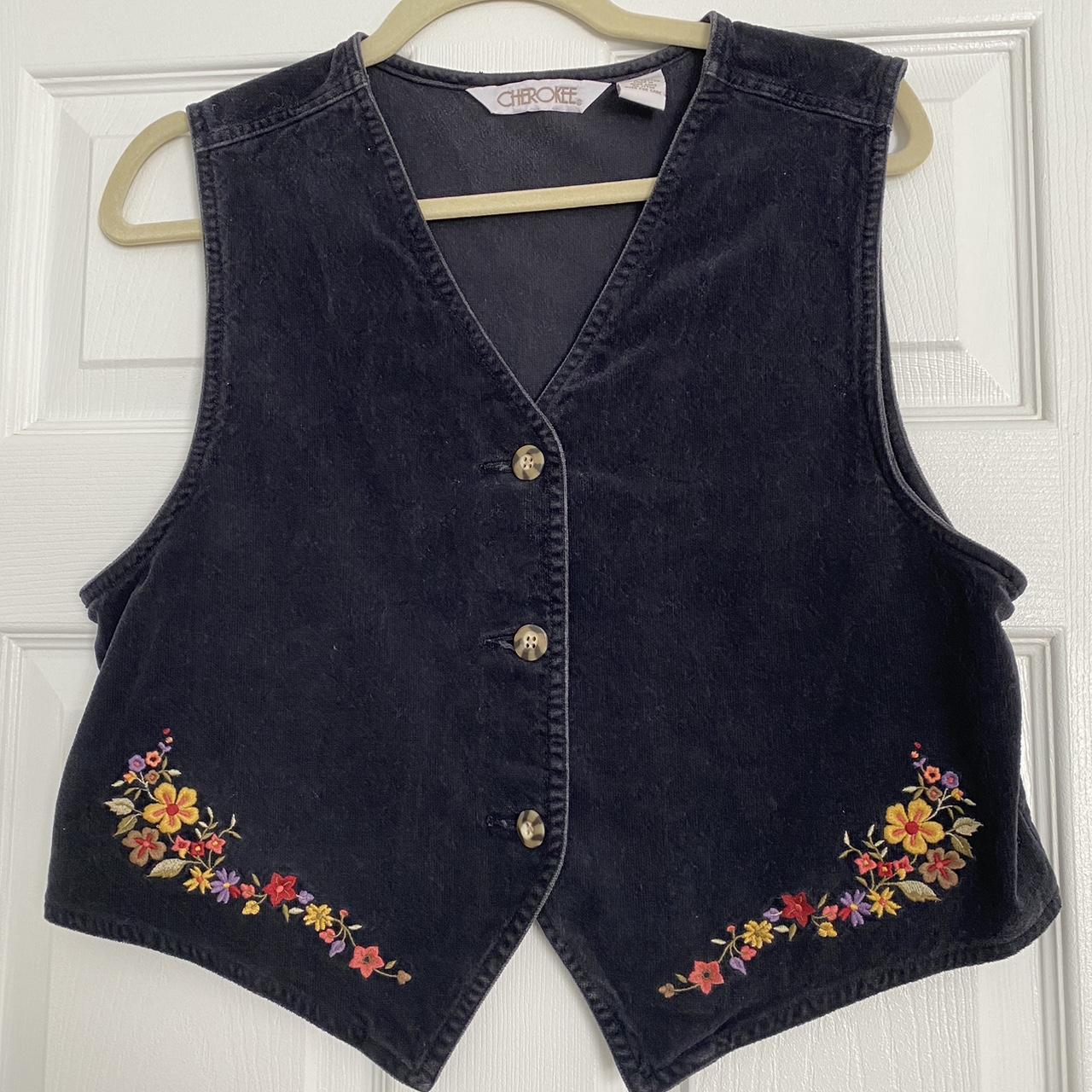 Cherokee Women's Navy Gilet | Depop