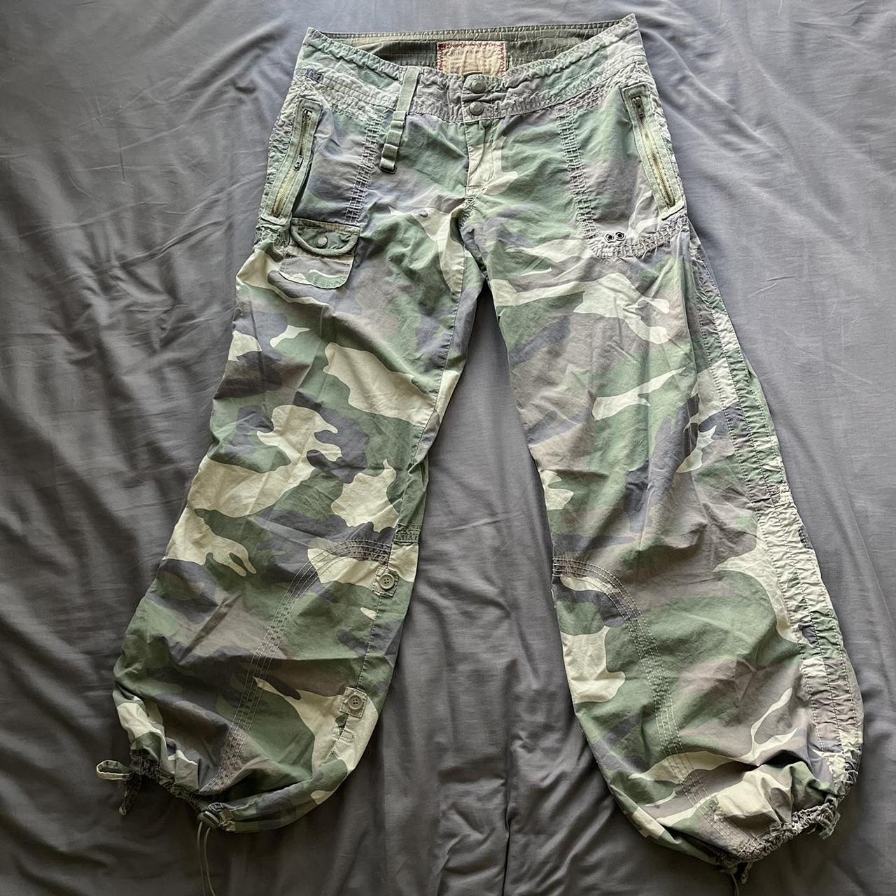 Abercrombie and fitch baggy camo pants lightweight... - Depop