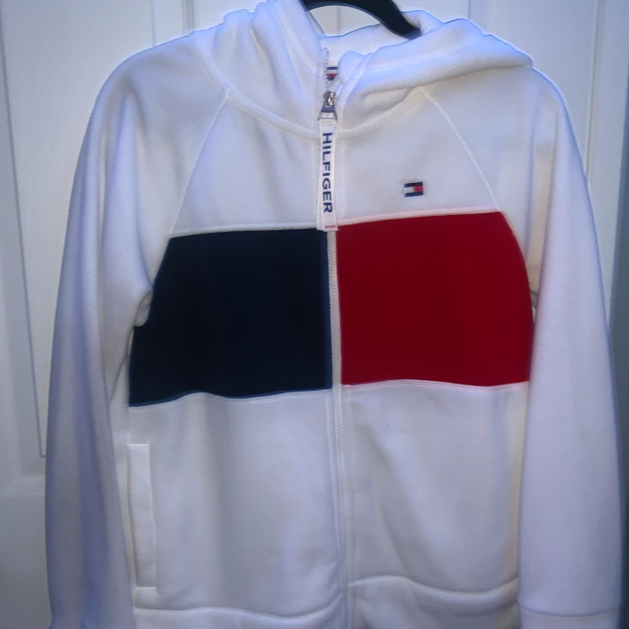 Tommy Hilfiger Women's Hoodie | Depop