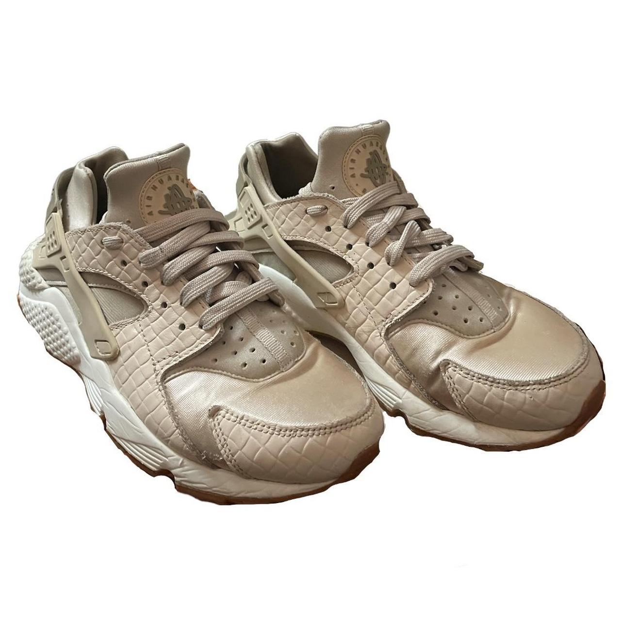 Nike air huarache premium oatmeal best sale