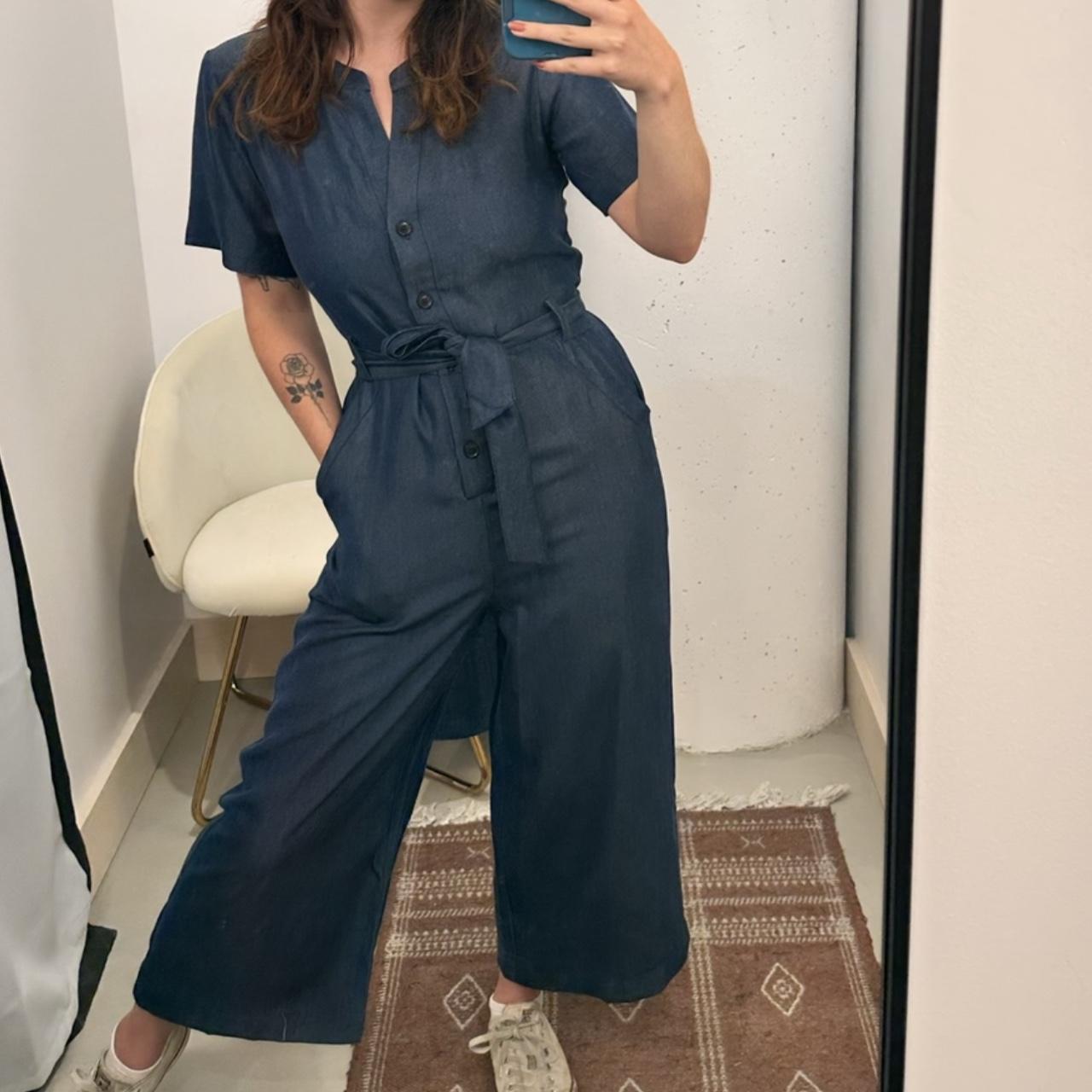 item listed by lareesuhh
