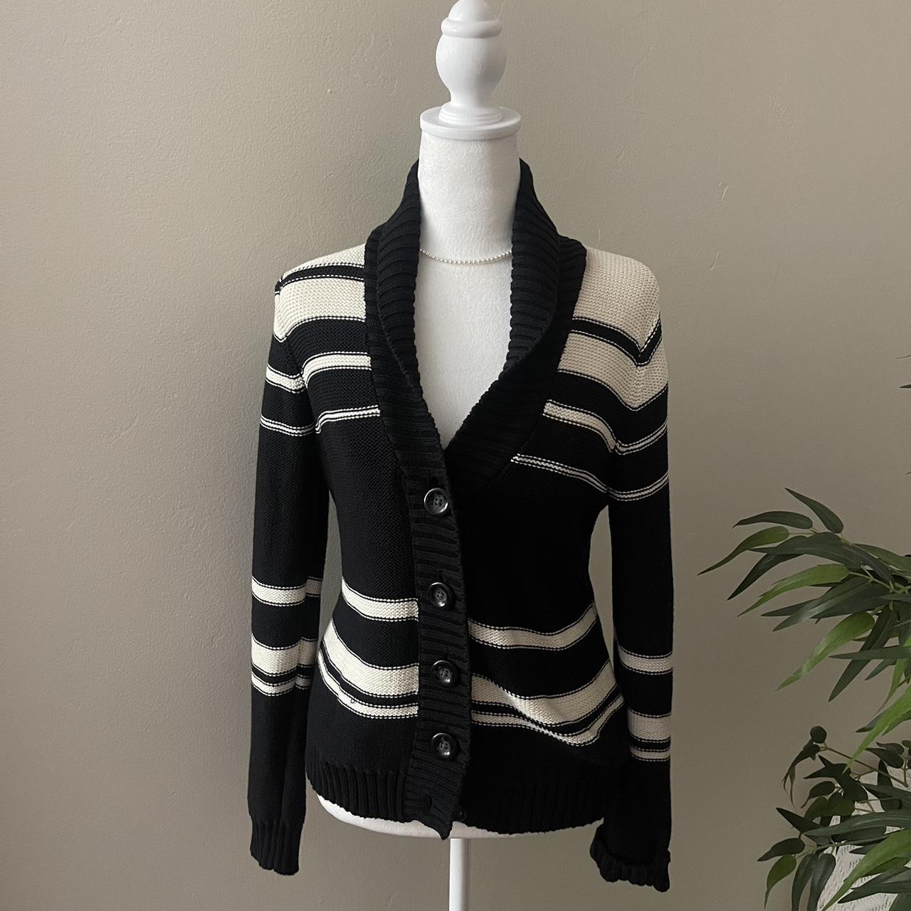 Hollister hotsell black cardigan