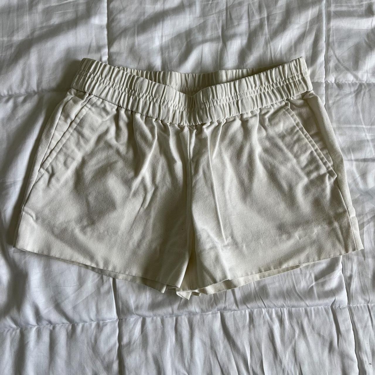 J.Crew Women's White Shorts | Depop