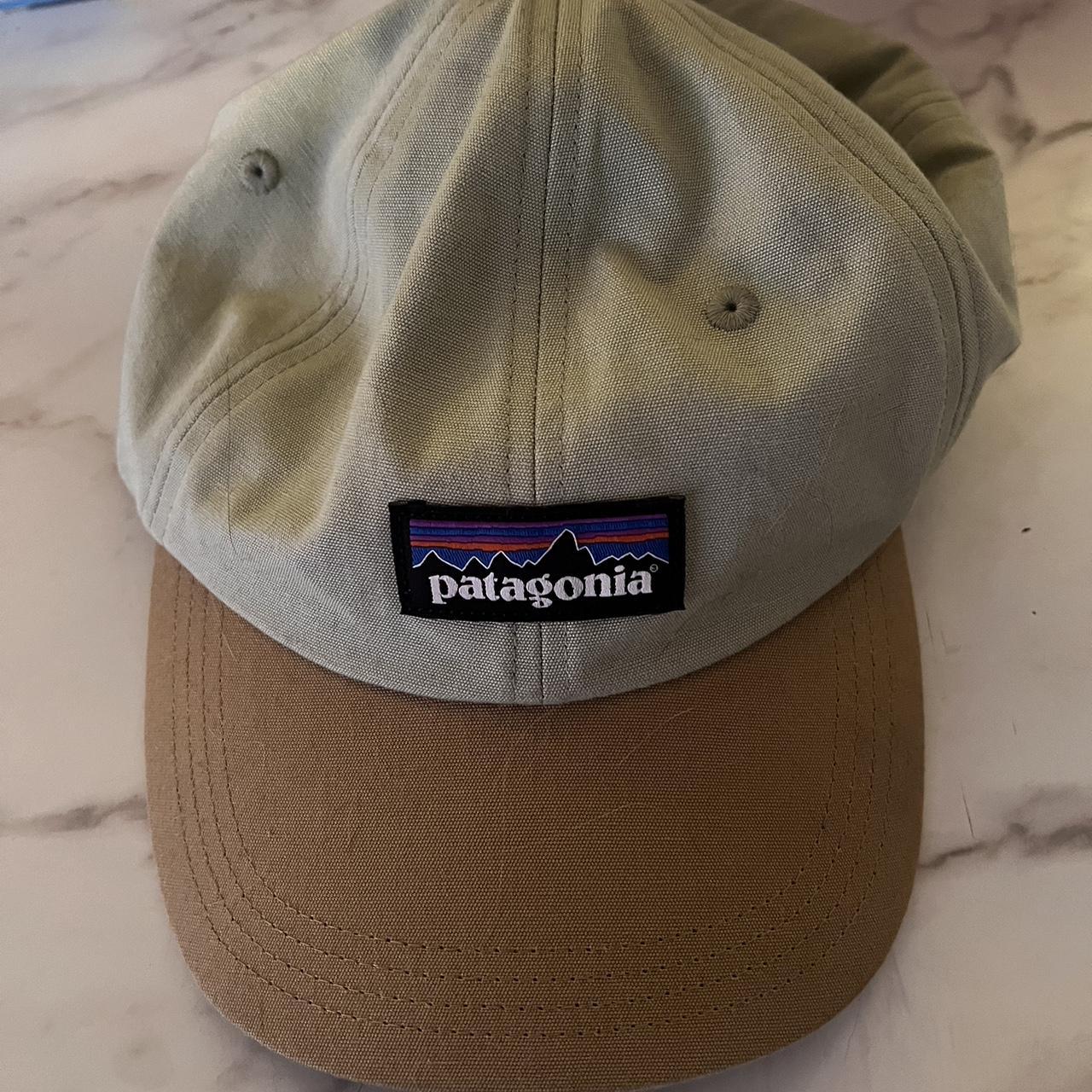 Patagonia hat - Depop