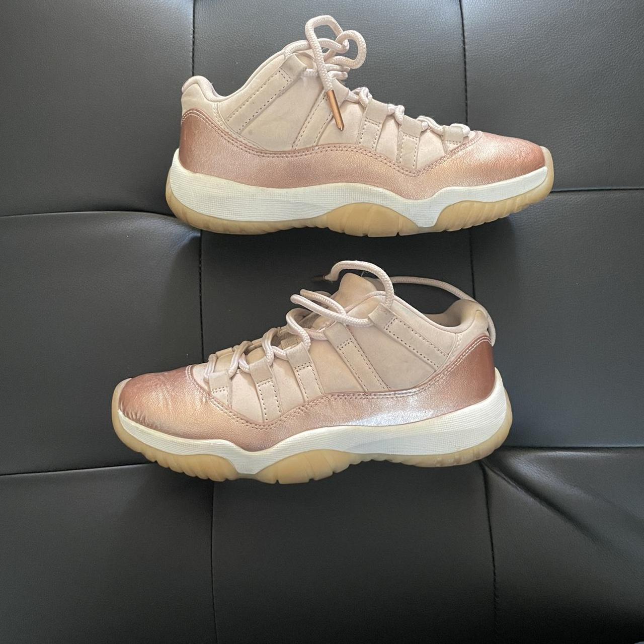 Tan jordan 11s online