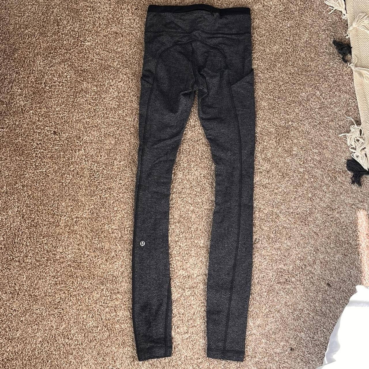 LULULEMON HERRINGBONE LEGGINGS. Two side pockets - Depop