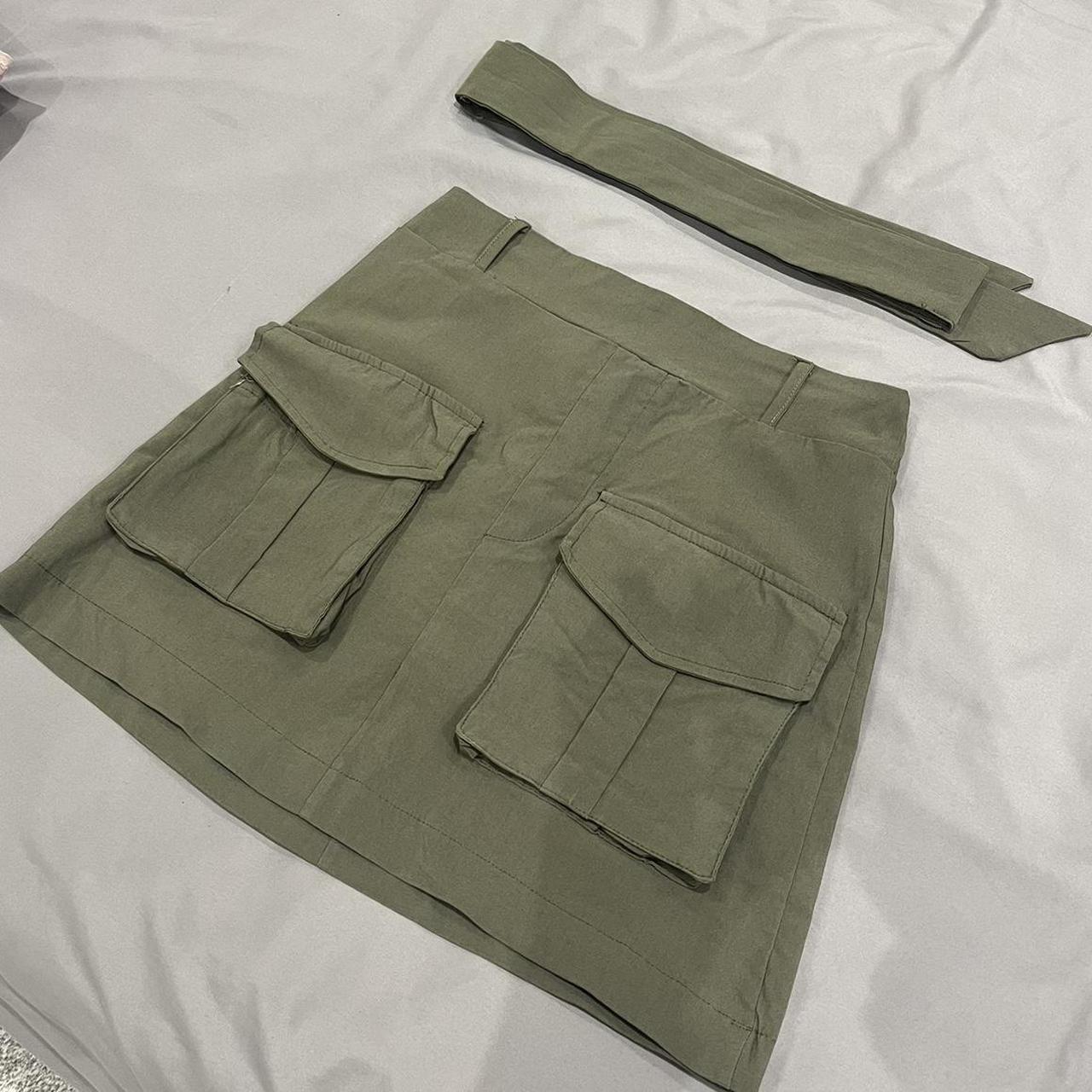 Quiz cargo mini skirt with belt Size 6 Worn once