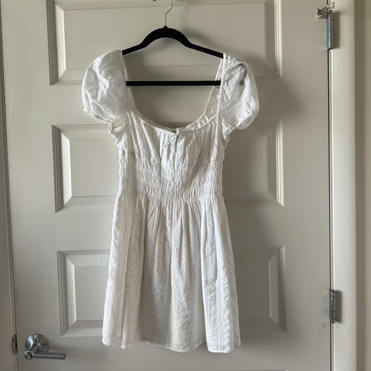 Aritzia white babydoll dress size xs I wore this... - Depop