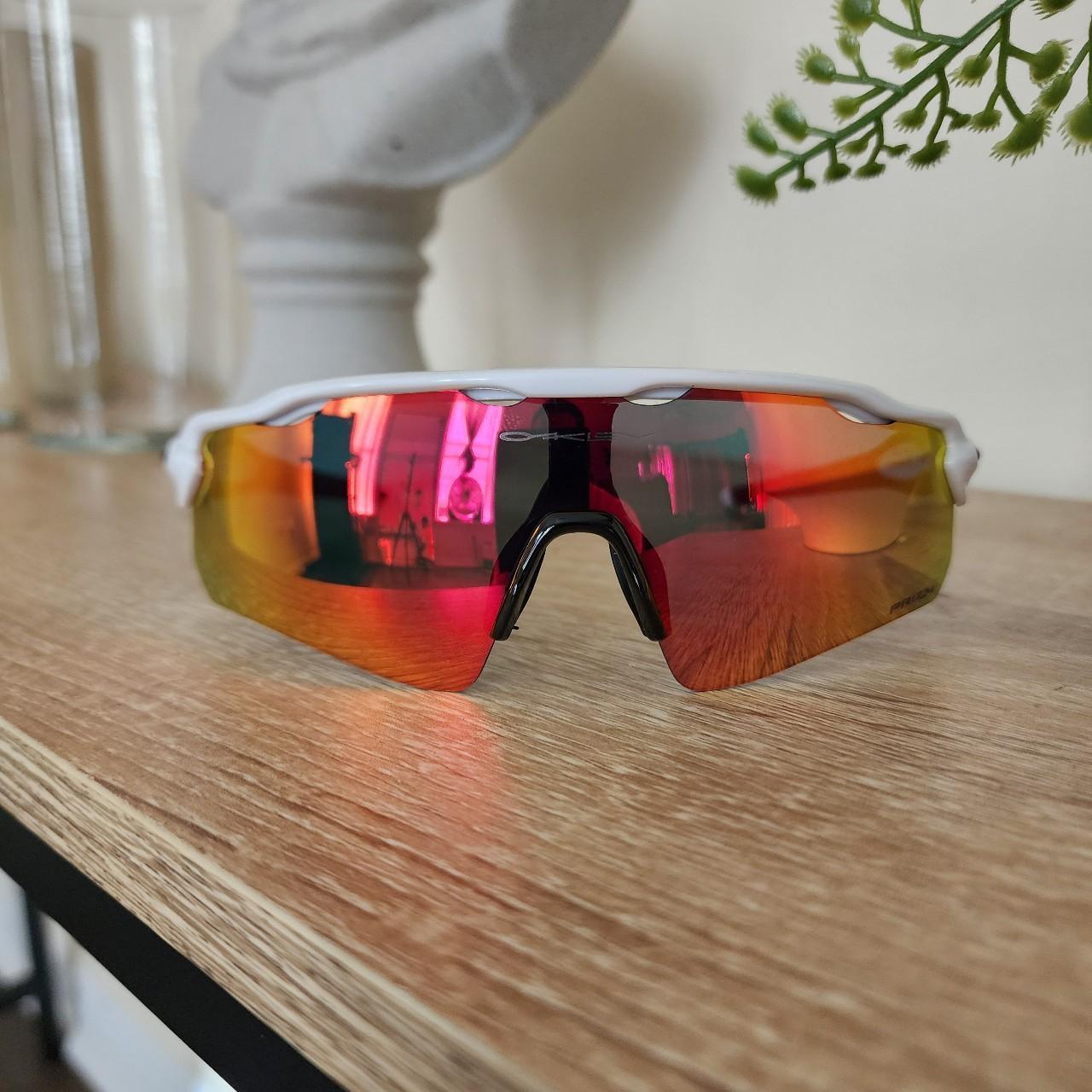 Oakley Men's Workout Sunglasses White/Multi – Oakley Radar ev