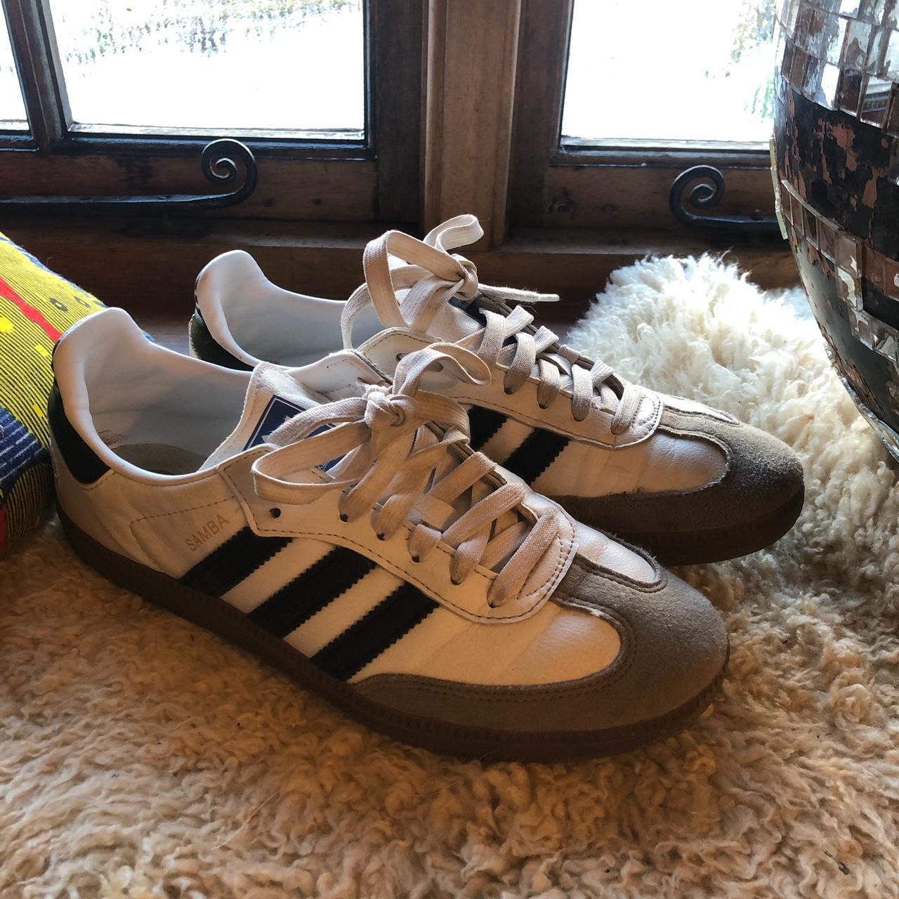 Adidas Women's Black and White Trainers | Depop