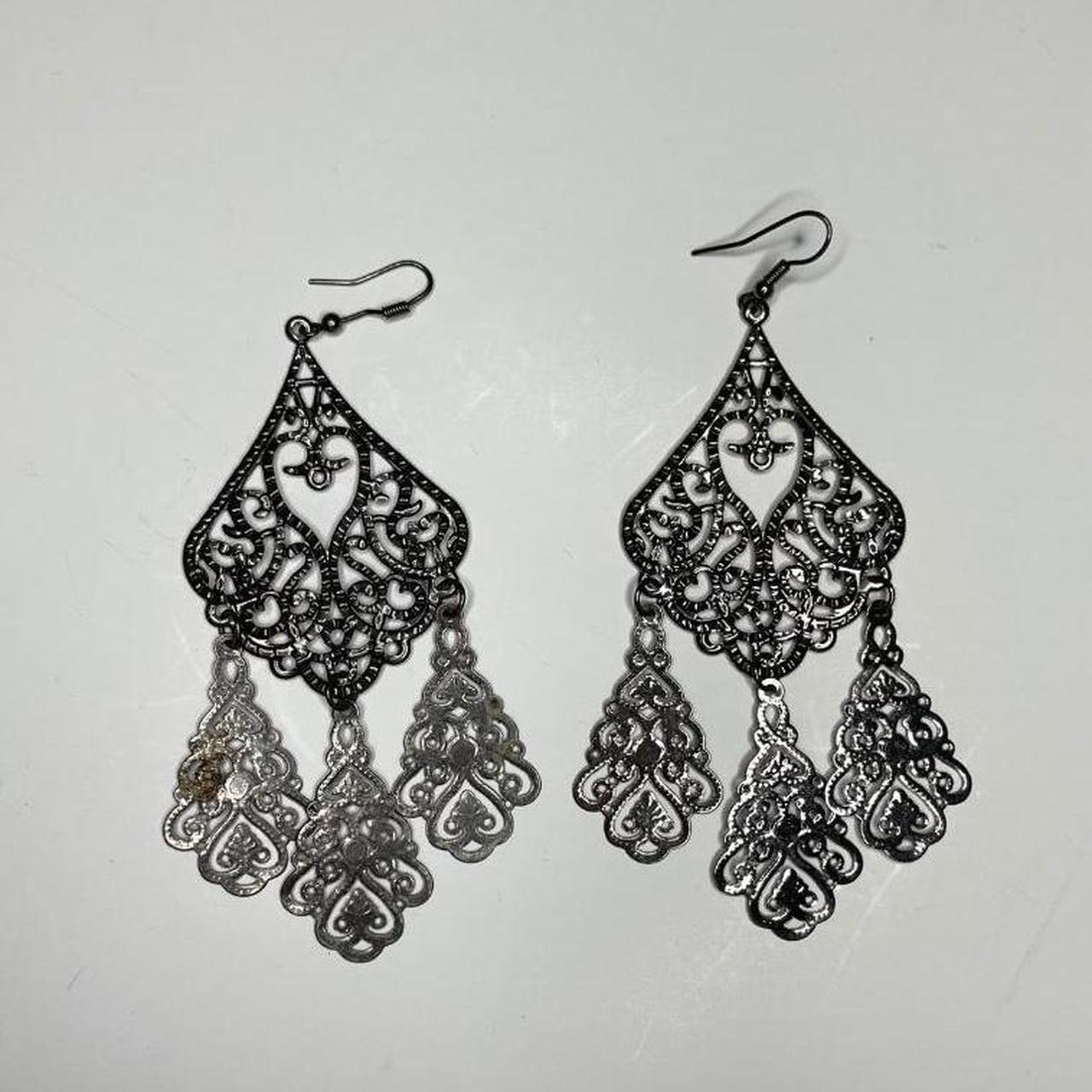 Super gorgeous dangle / drop earrings. Silver... - Depop