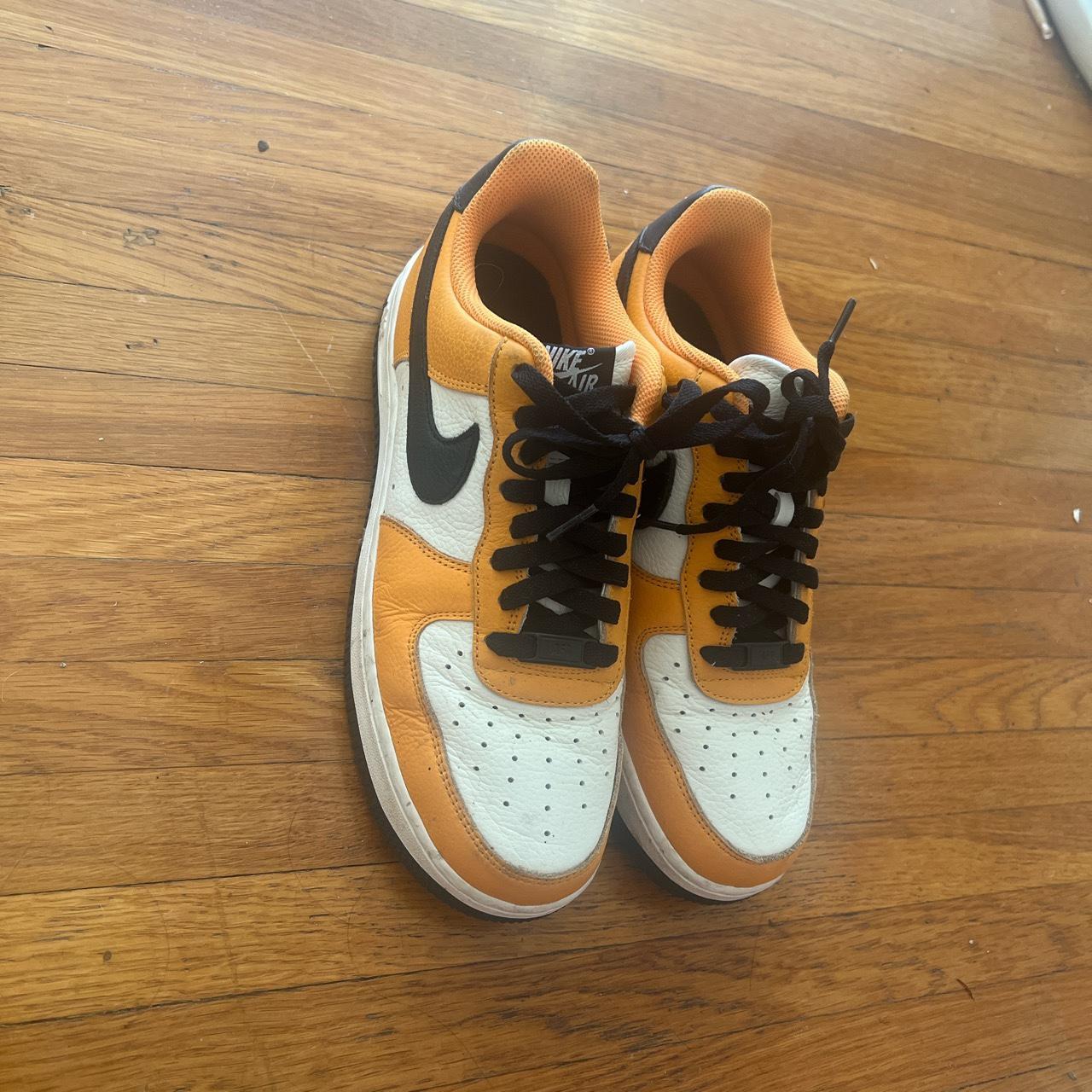 mens black and orange nikes