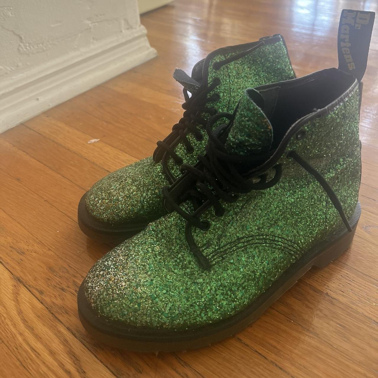 Green glitter hot sale dr martens