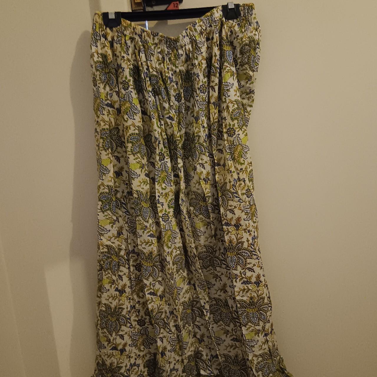 Tree of life skirt Size XL A bit big on me as a size... - Depop