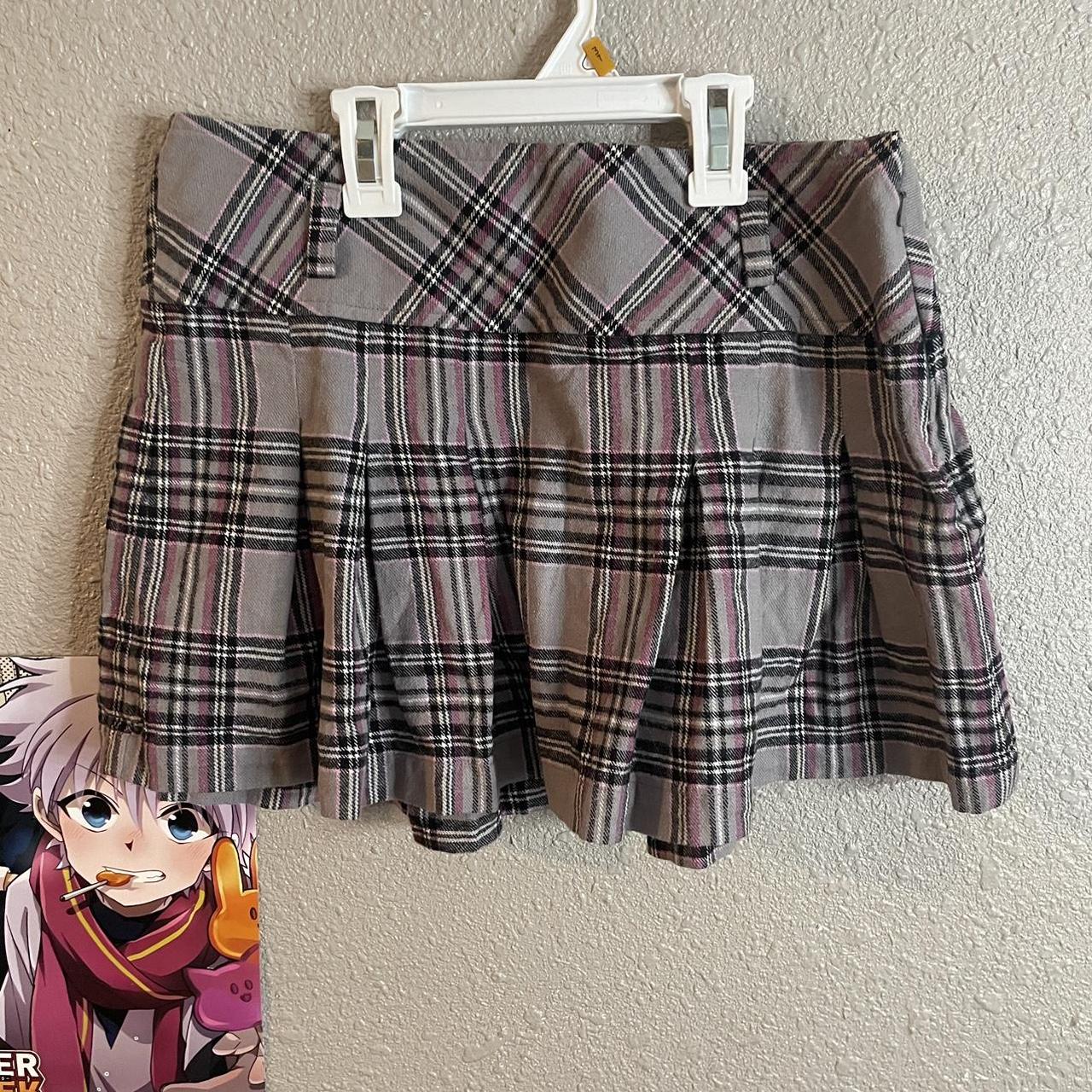 Mudd Plaid Skirt. This would make the best outfit... - Depop