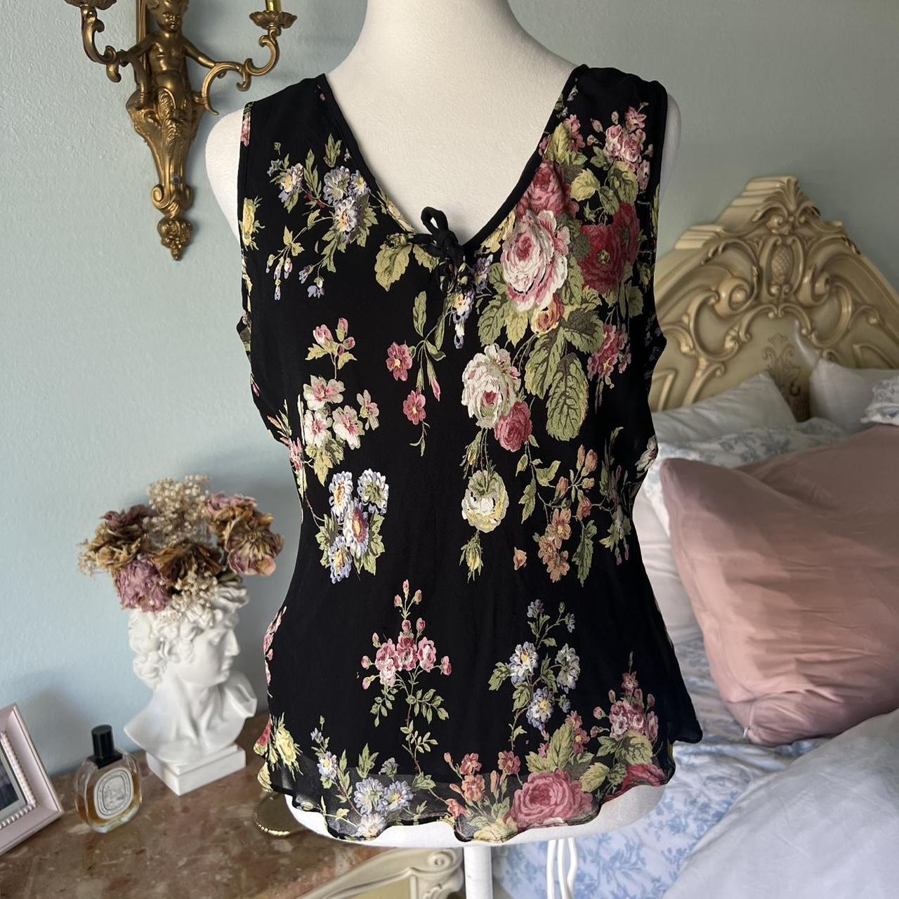 item listed by vintagevalleygirl