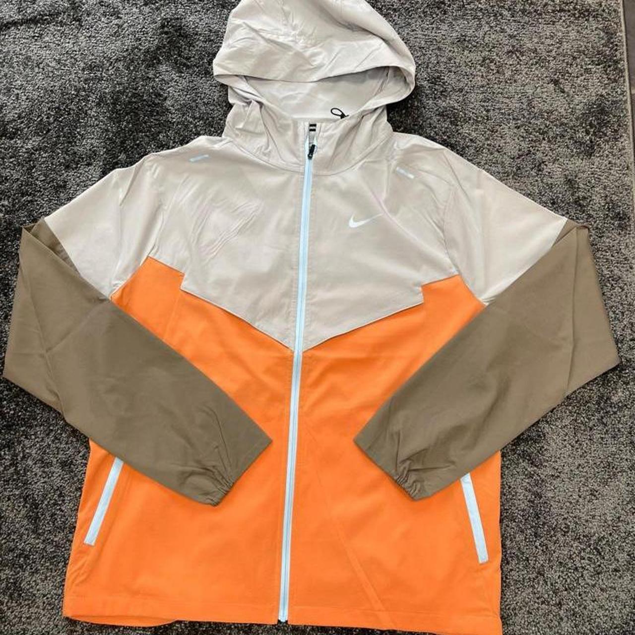 Nike discount windrunner orange