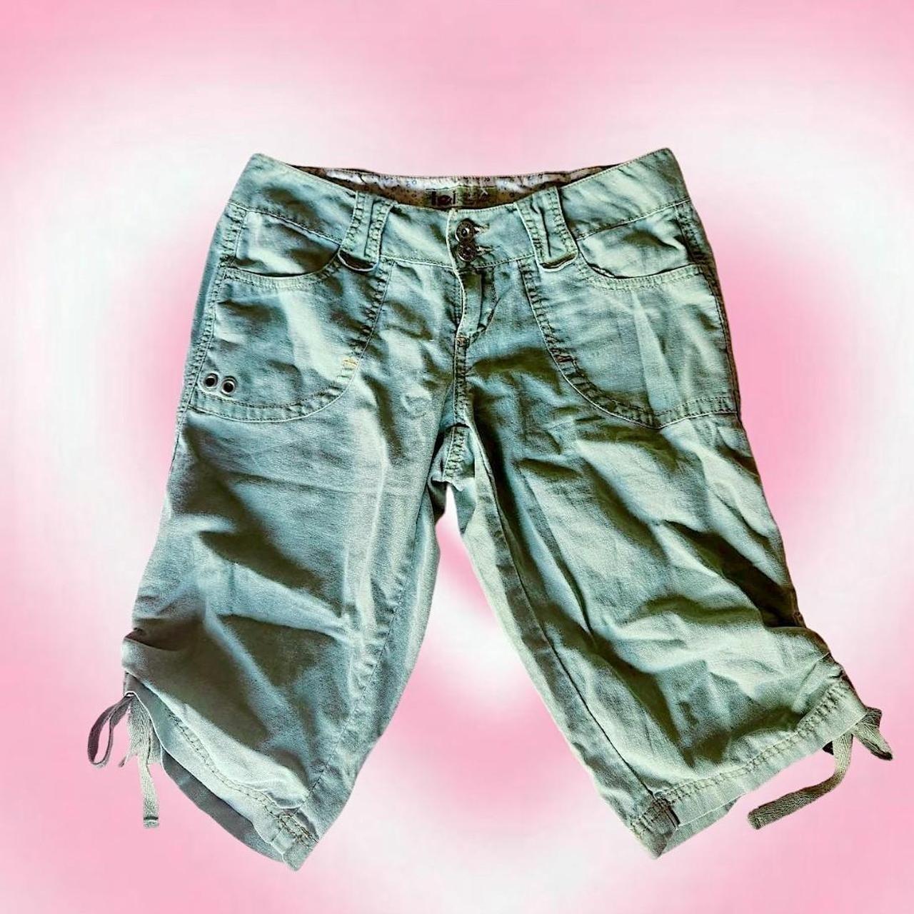 Low Waist Cargo Shorts - Khaki green - Ladies