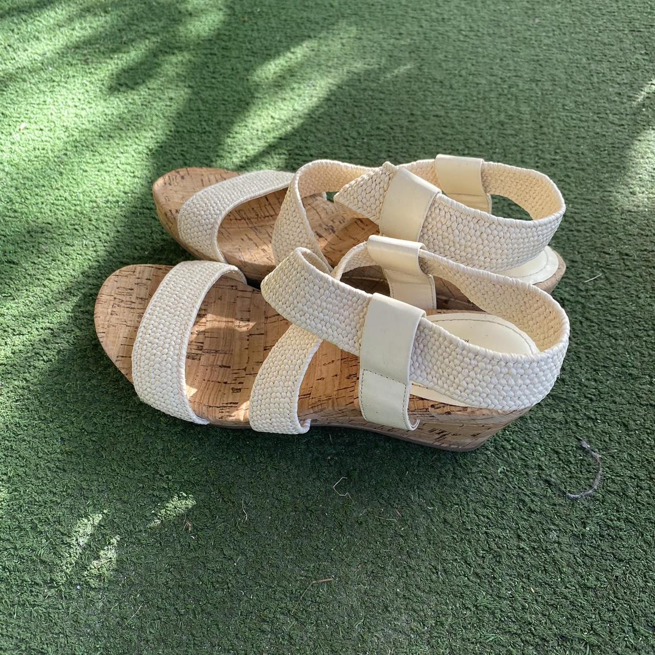 Bass sandal on sale