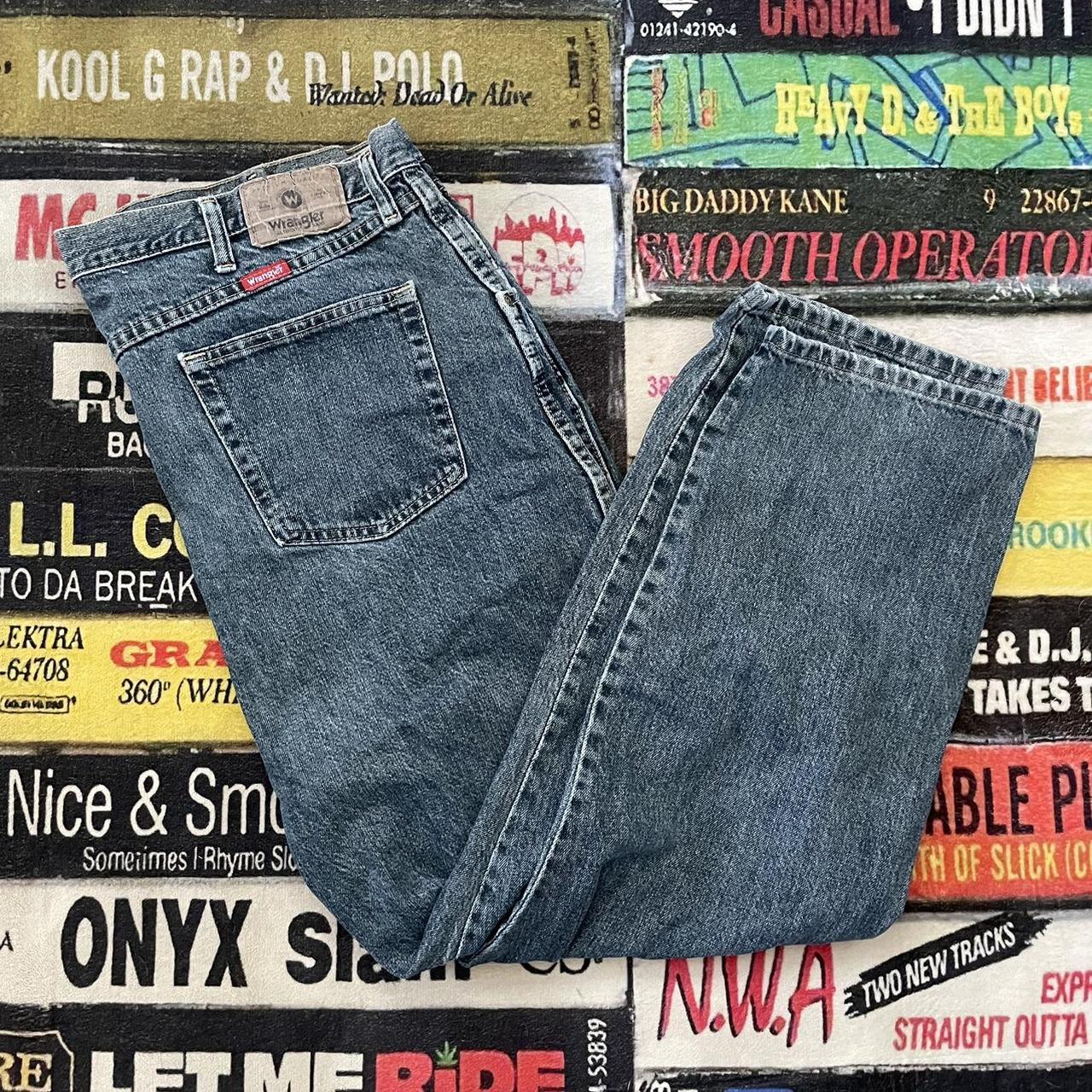 W42 x L40 light washed baggy wrangler jeans. never... - Depop