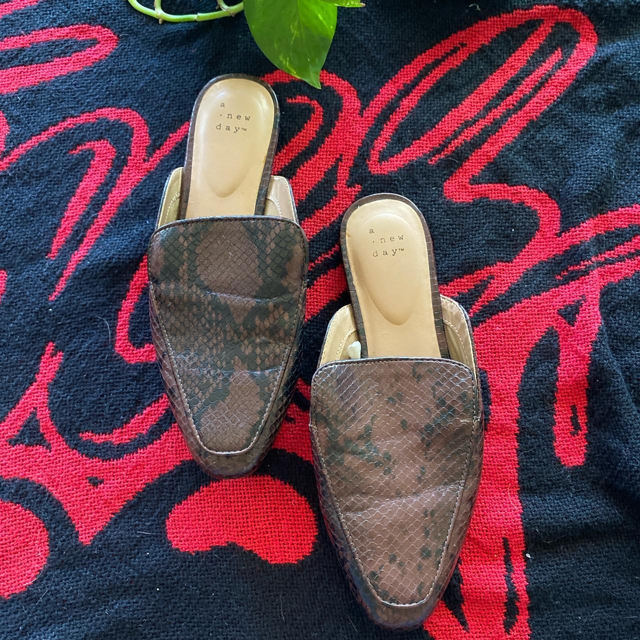 snakeskin nike slides