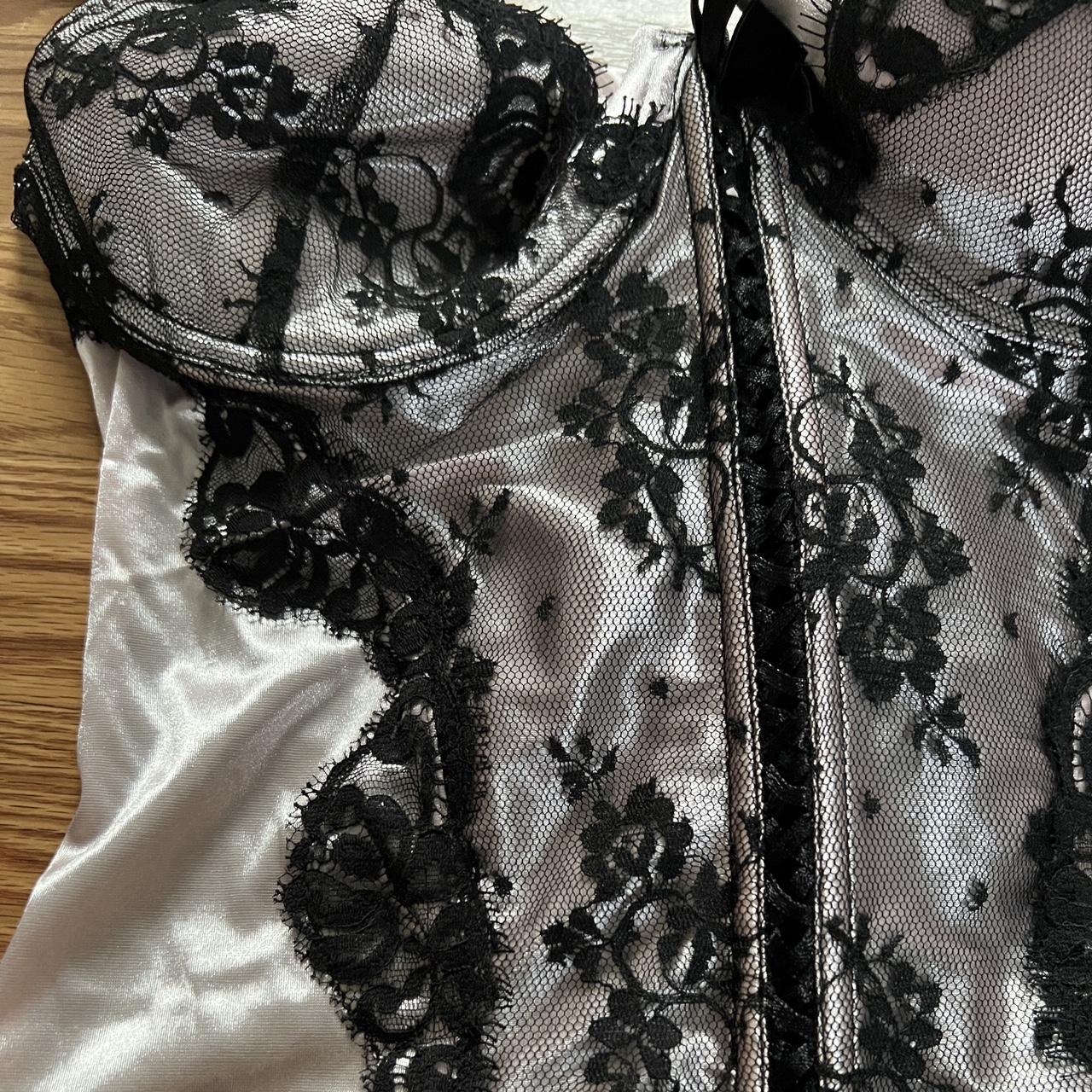 NWOT Beautiful Light Pink and Black Lace Corset SO - Depop