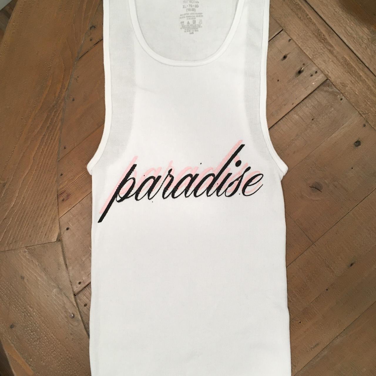 𝒫𝒶𝓇𝒶𝒹𝒾𝓈𝑒 black & pink tank Screen printed on a new... - Depop