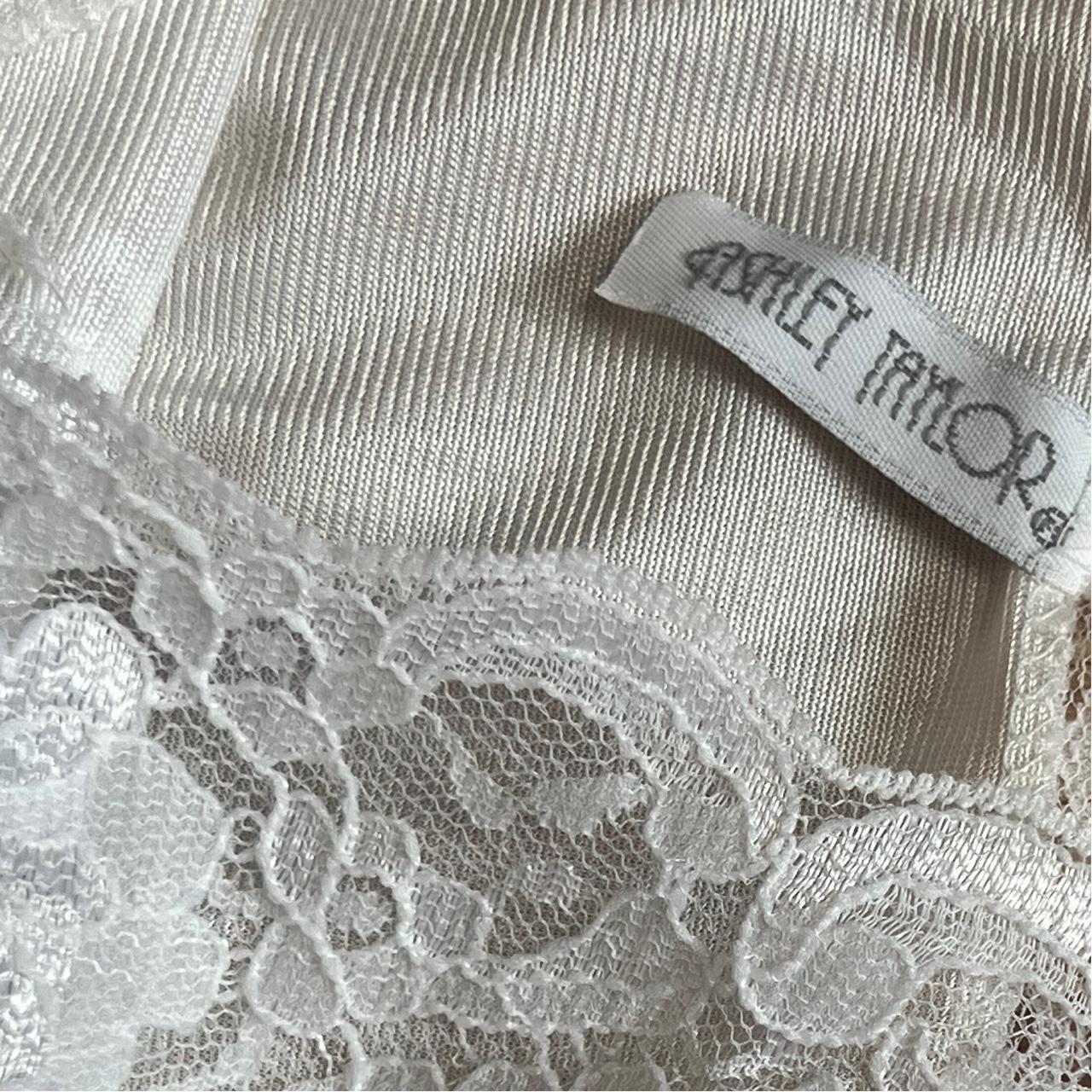 WHITE VINTAGE LACE SLIP DRESS ⭐️ size: m/l ⭐️ brand:... - Depop