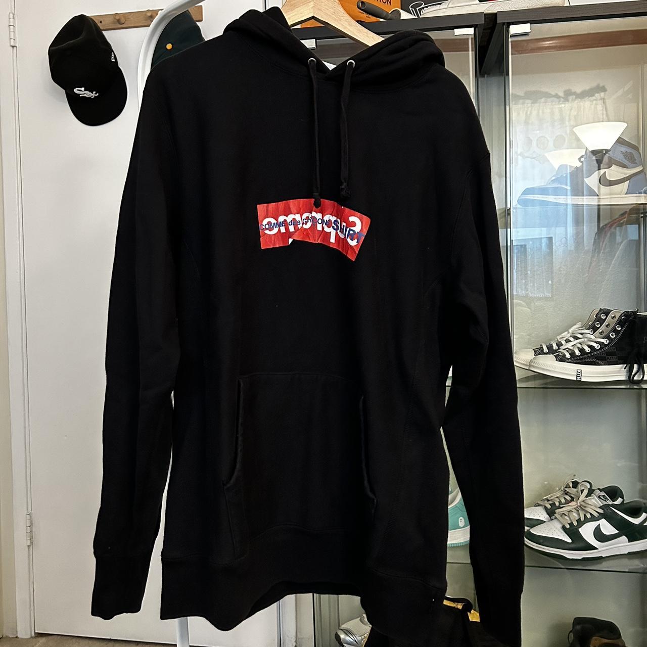 Comme des garcons hot sale x supreme hoodie