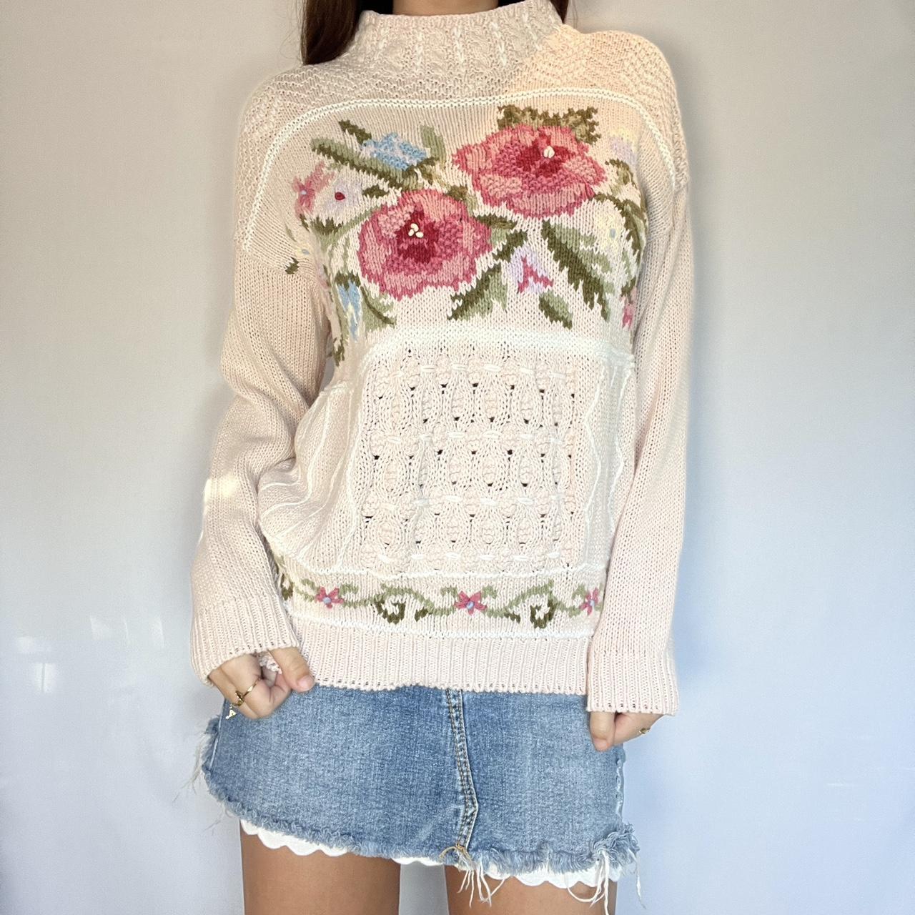 🤍 Vintage Pink Floral Sweater 🤍 Pink chunky knit... Depop