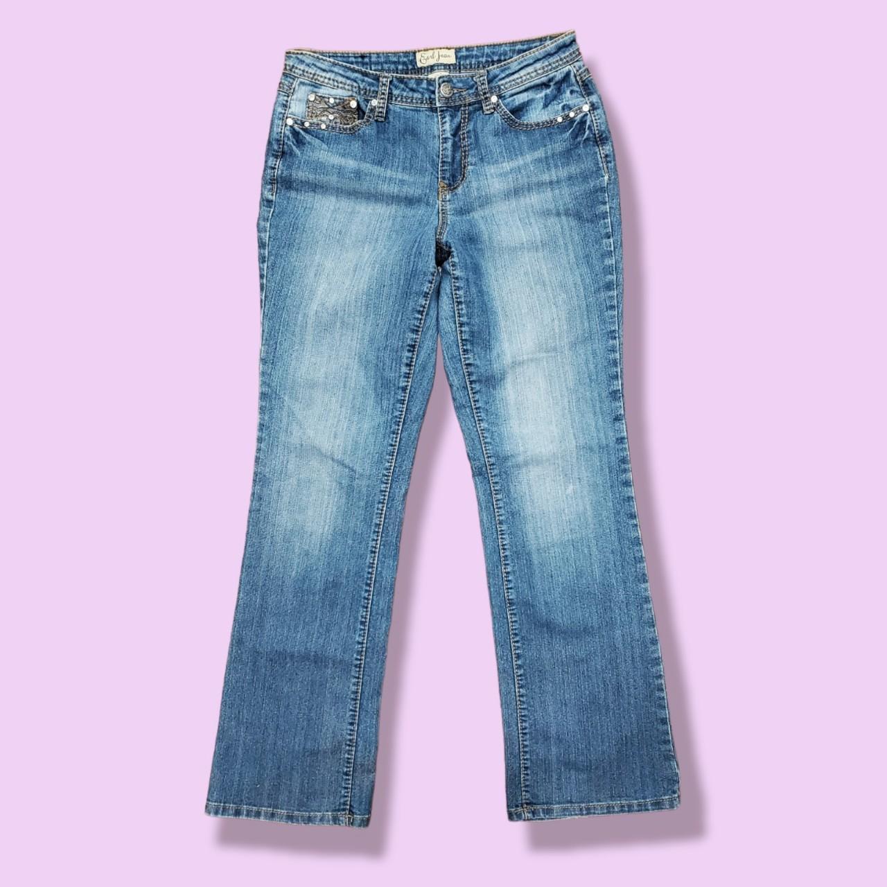 Women's Blue and Navy Jeans Depop